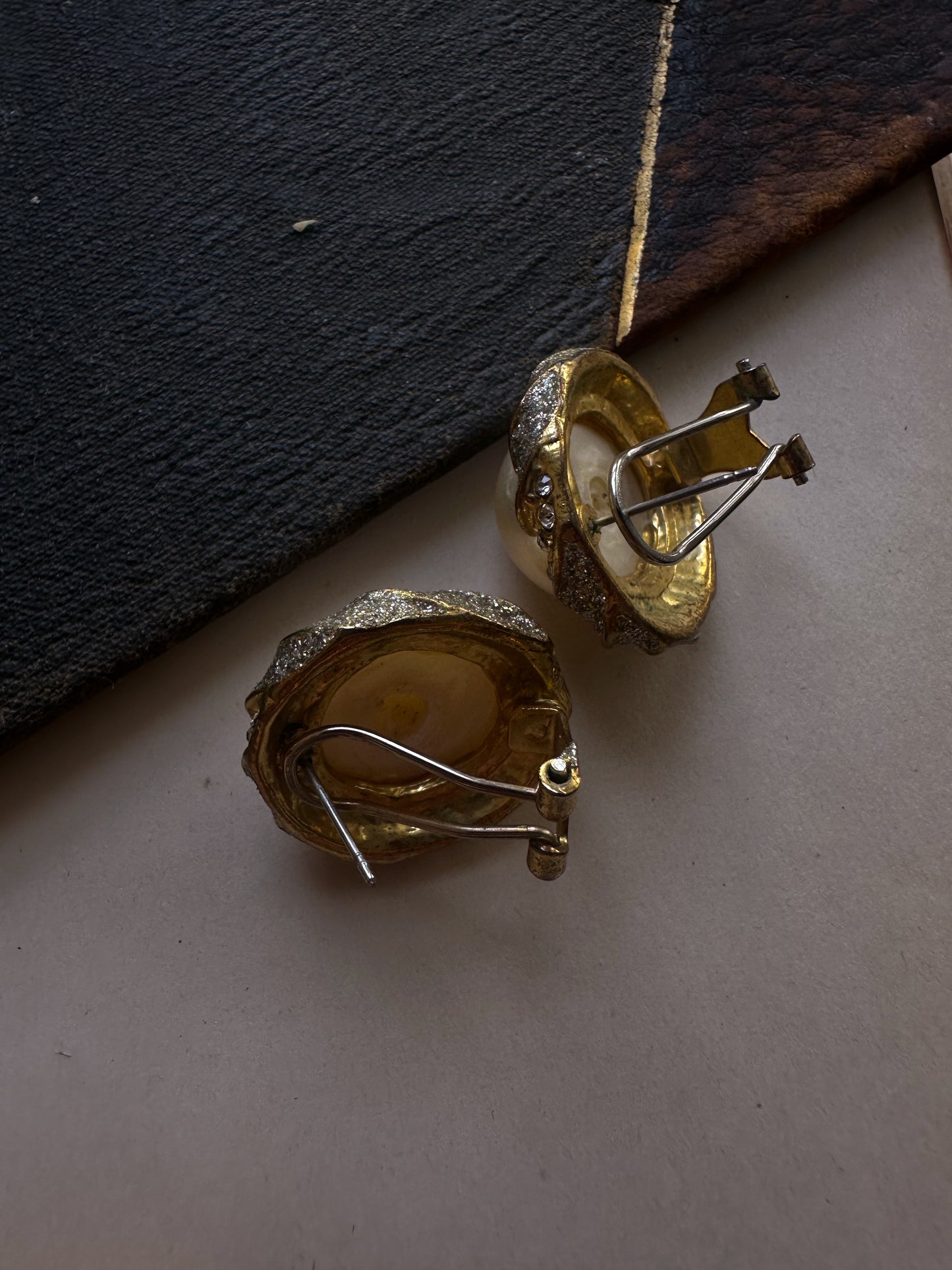 Golden Pearl Bloom Earrings|Vintage Baazaar 
