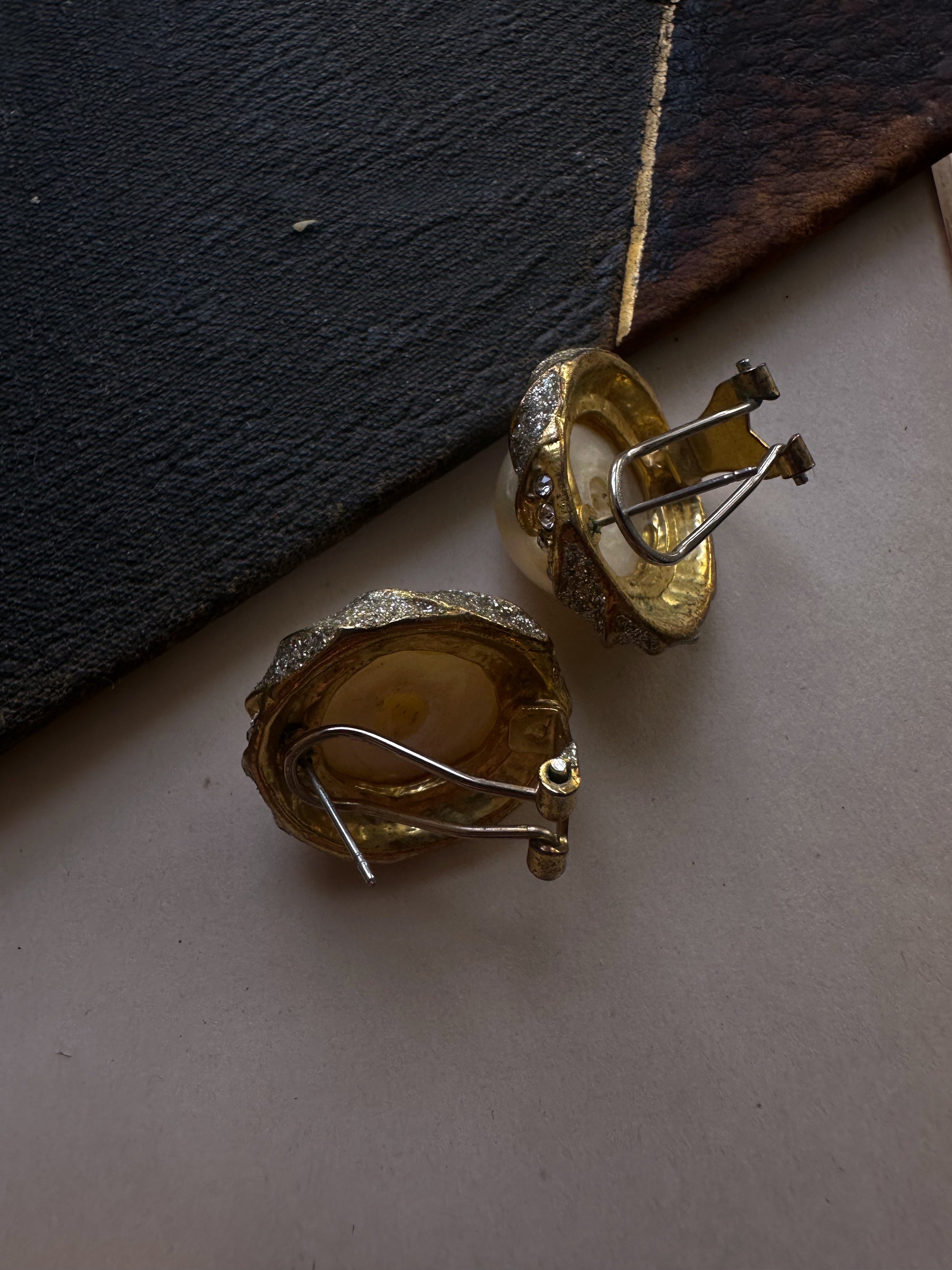 Golden Pearl Bloom Earrings|Vintage Baazaar 