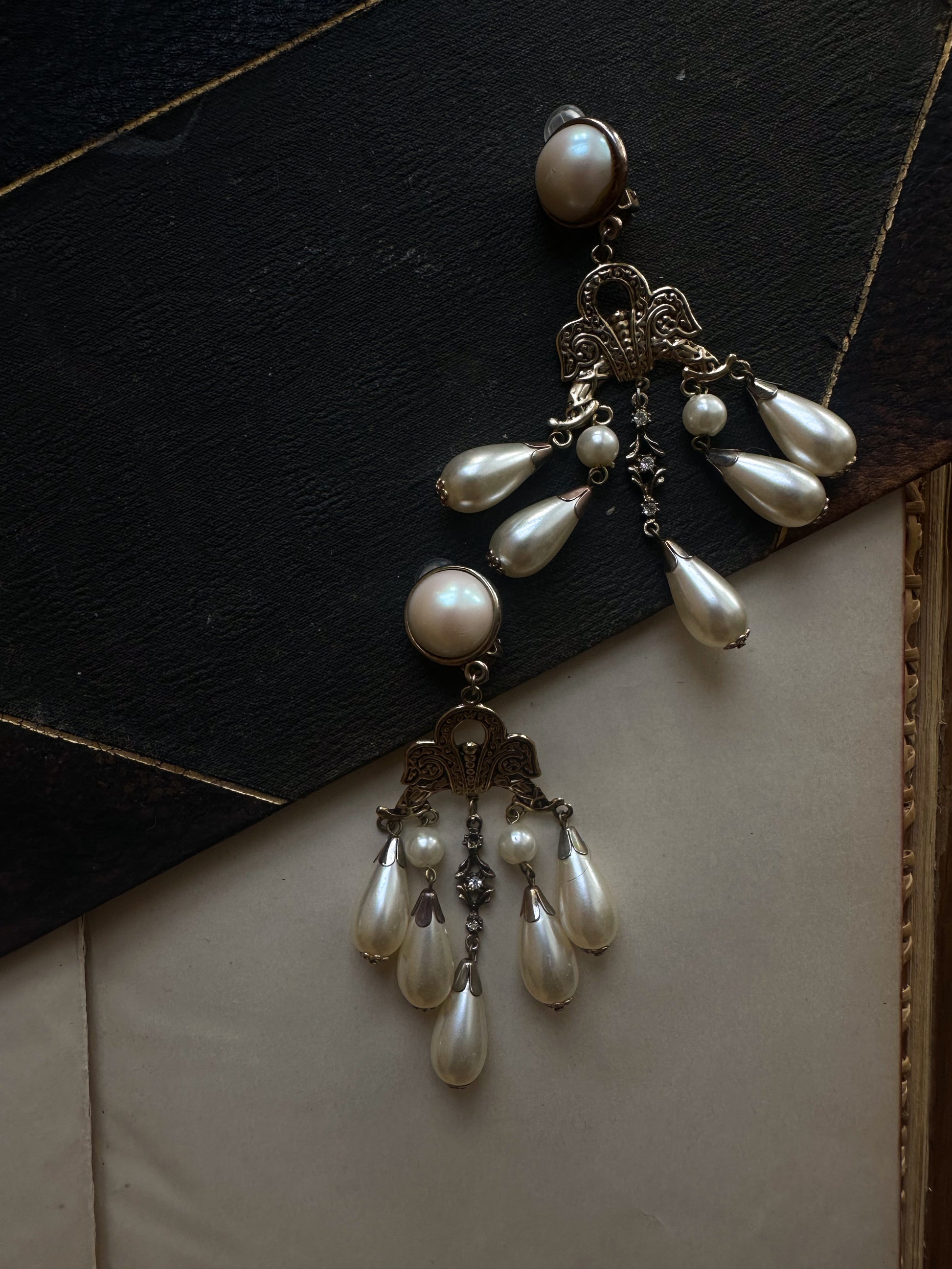 Baroque Pearl Chandlier Earrings|Vintage Baazaar 