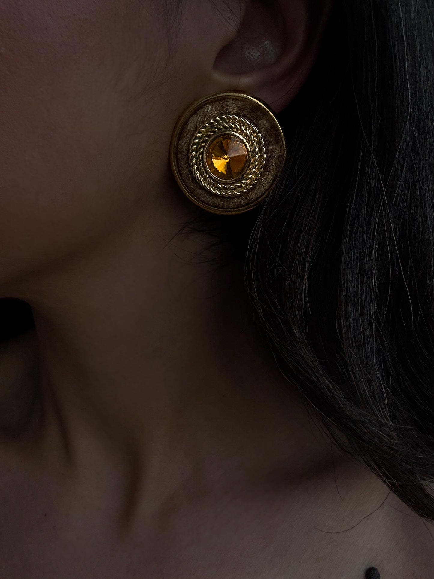 Golden Radiance Clip-On Earrings|Vintage Baazaar 
