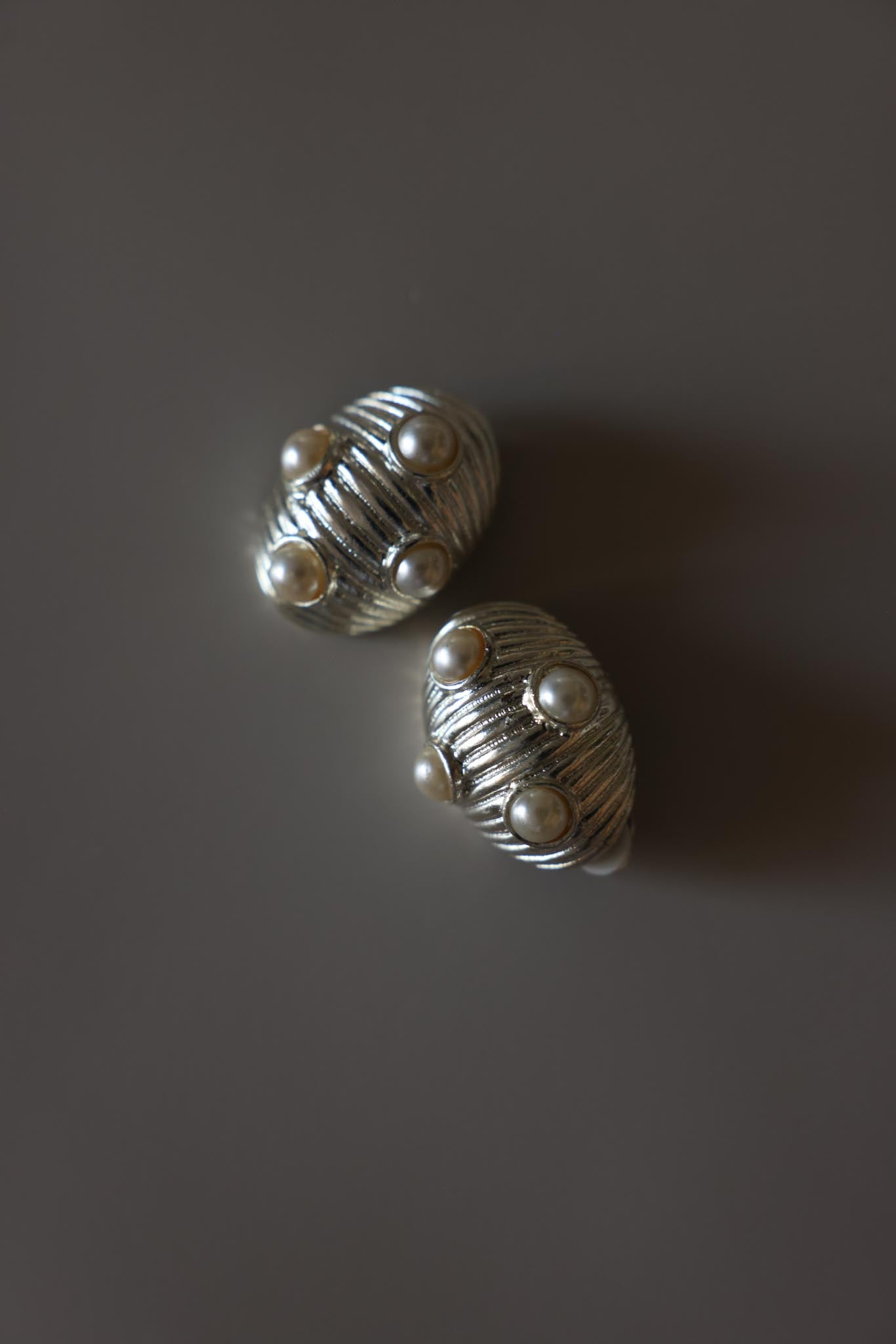 Silvertone Faux Pearl Oval Clip-On Earrings|Vintage Baazaar 
