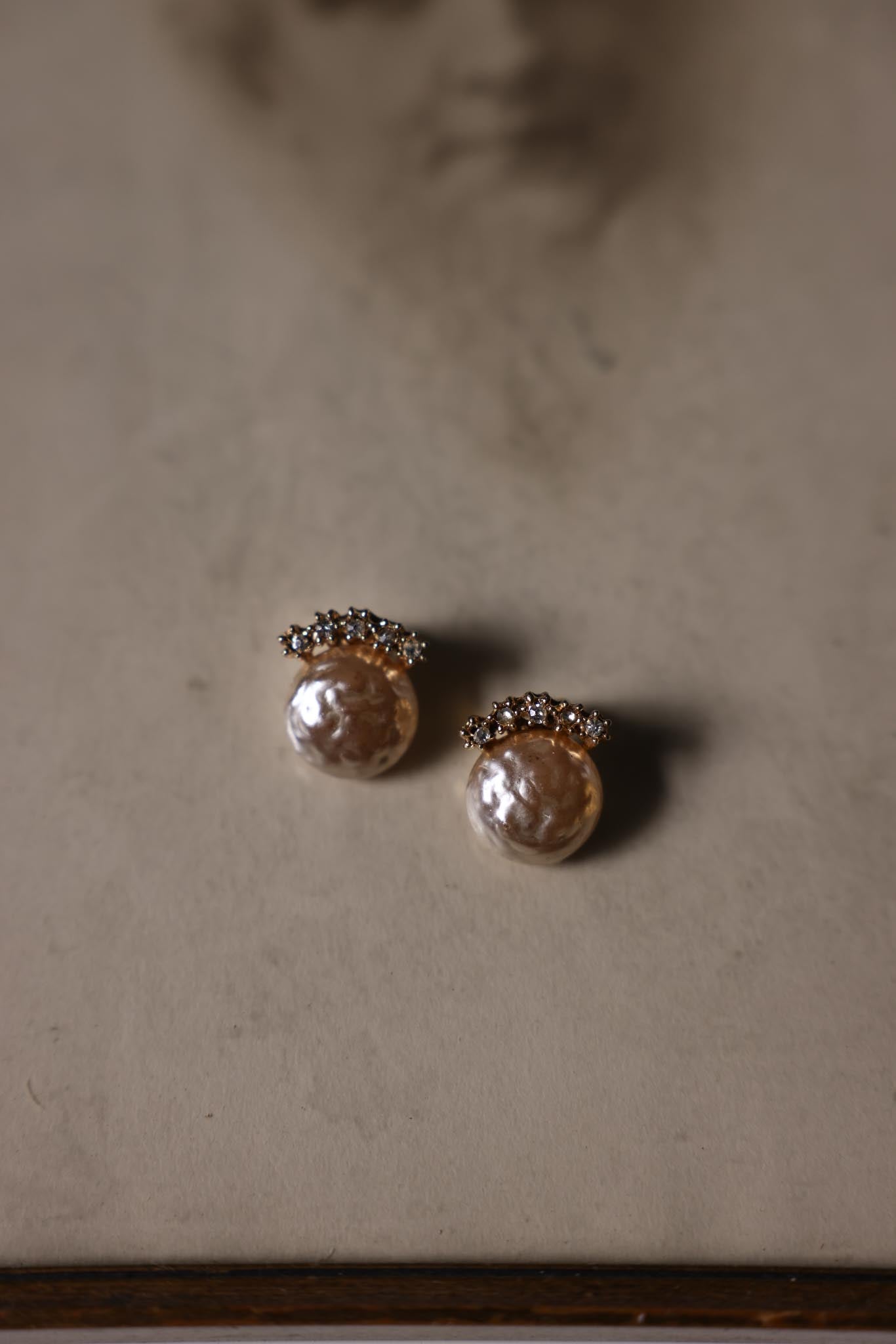 Pearl Radiance Clip-On Earrings|Vintage Baazaar 