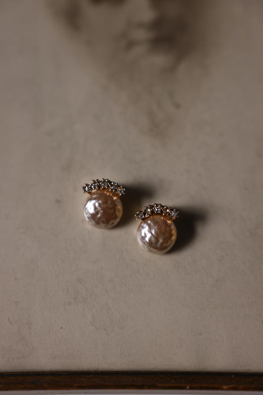 Pearl Radiance Clip-On Earrings|Vintage Baazaar 