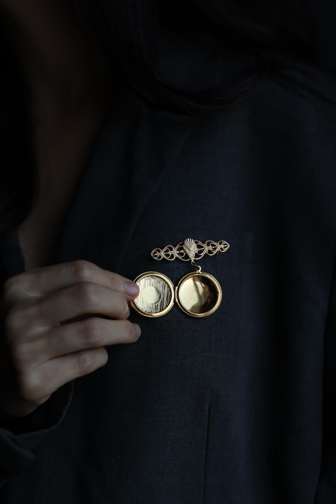 Gold Locket Brooch with Filigree Detail