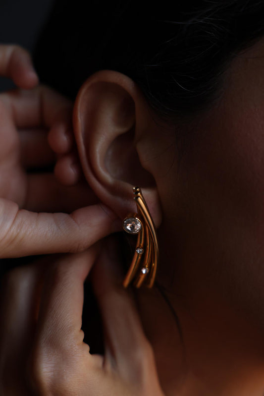 Rhinestone Curve Pierced Earrings|Vintage Baazaar 