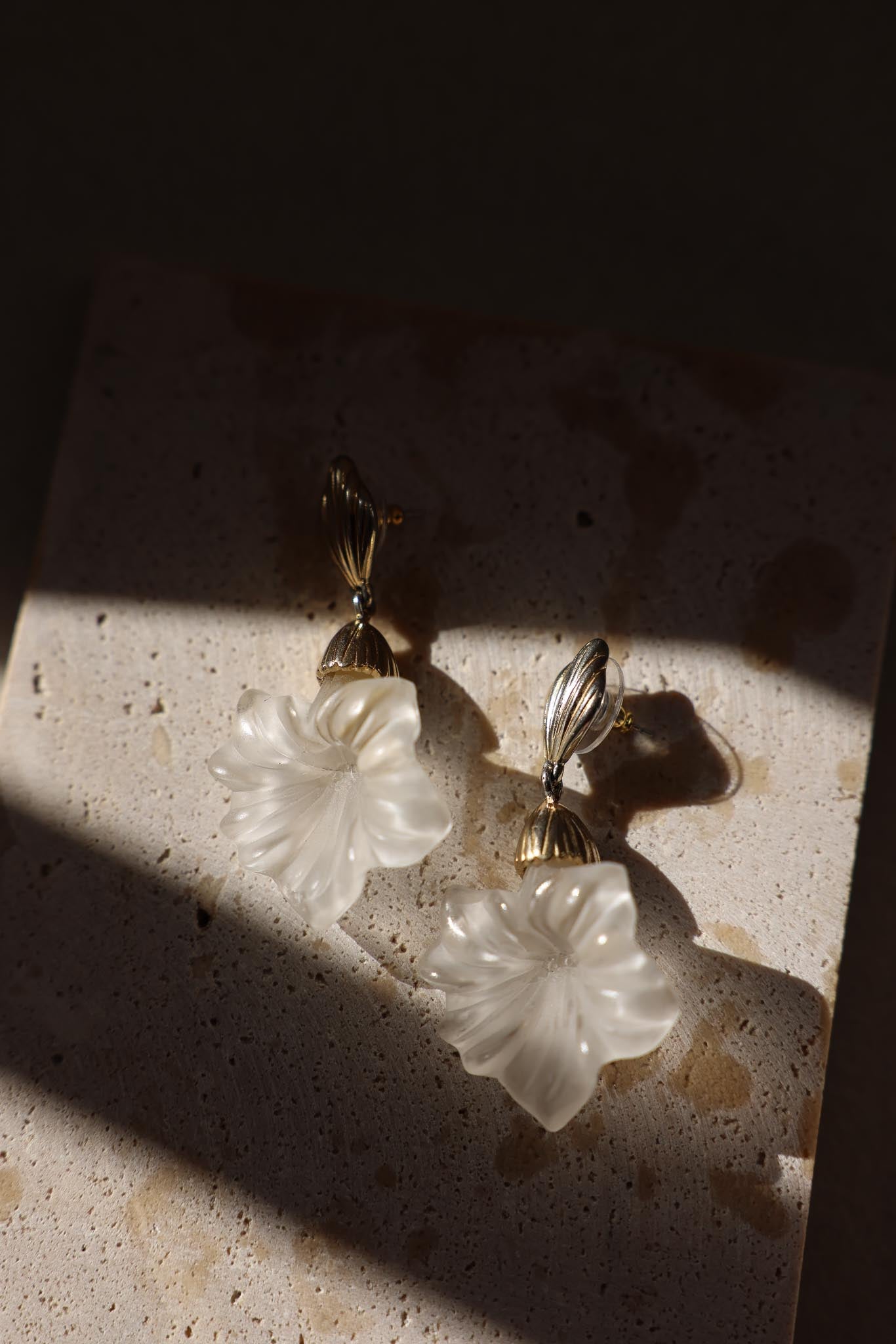 Monet clear Lily Acrylic Drop Earrings