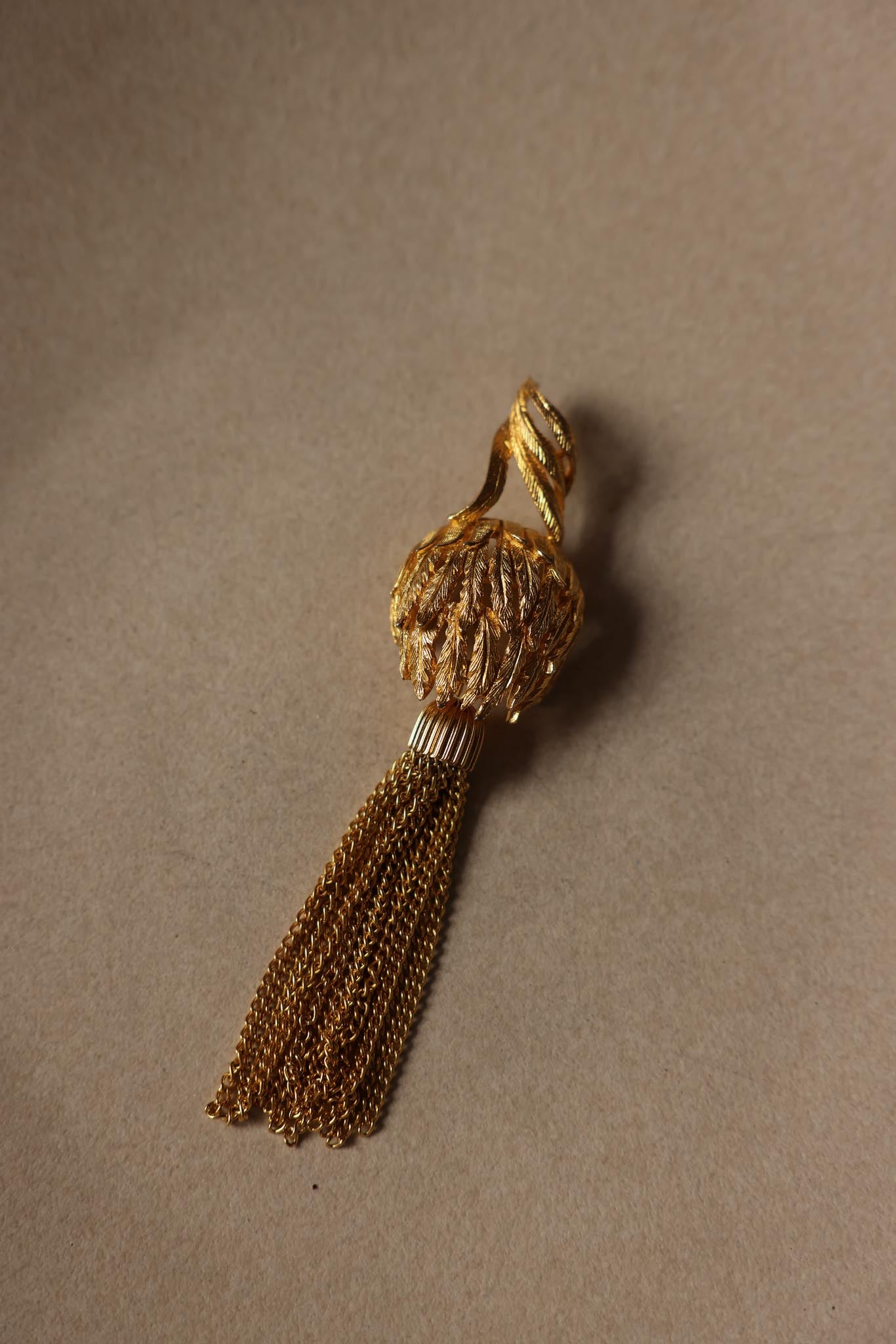 Gold Tone Tassel Brooch