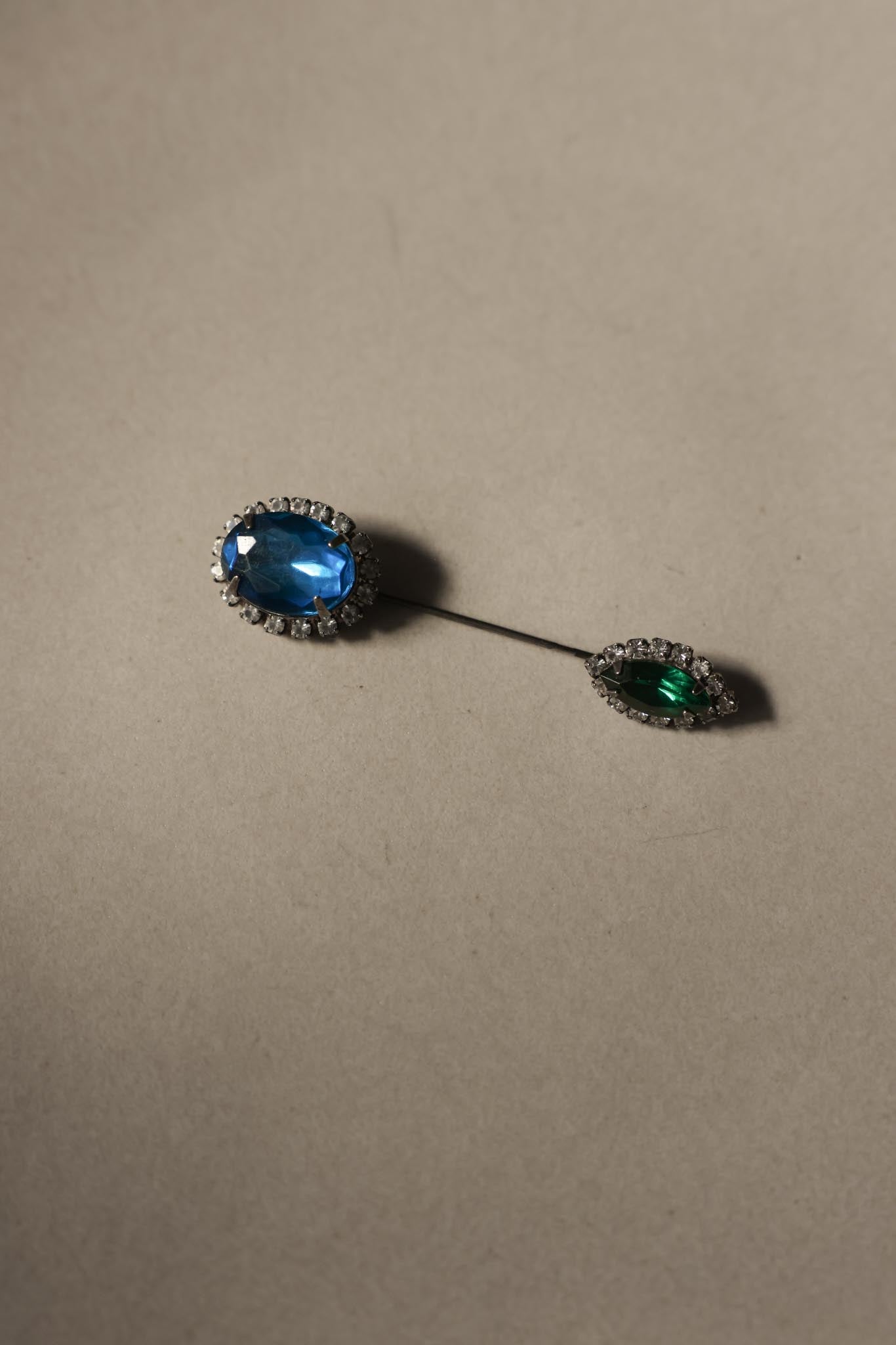 Dual Oval Rhinestone Stick Pin Brooch