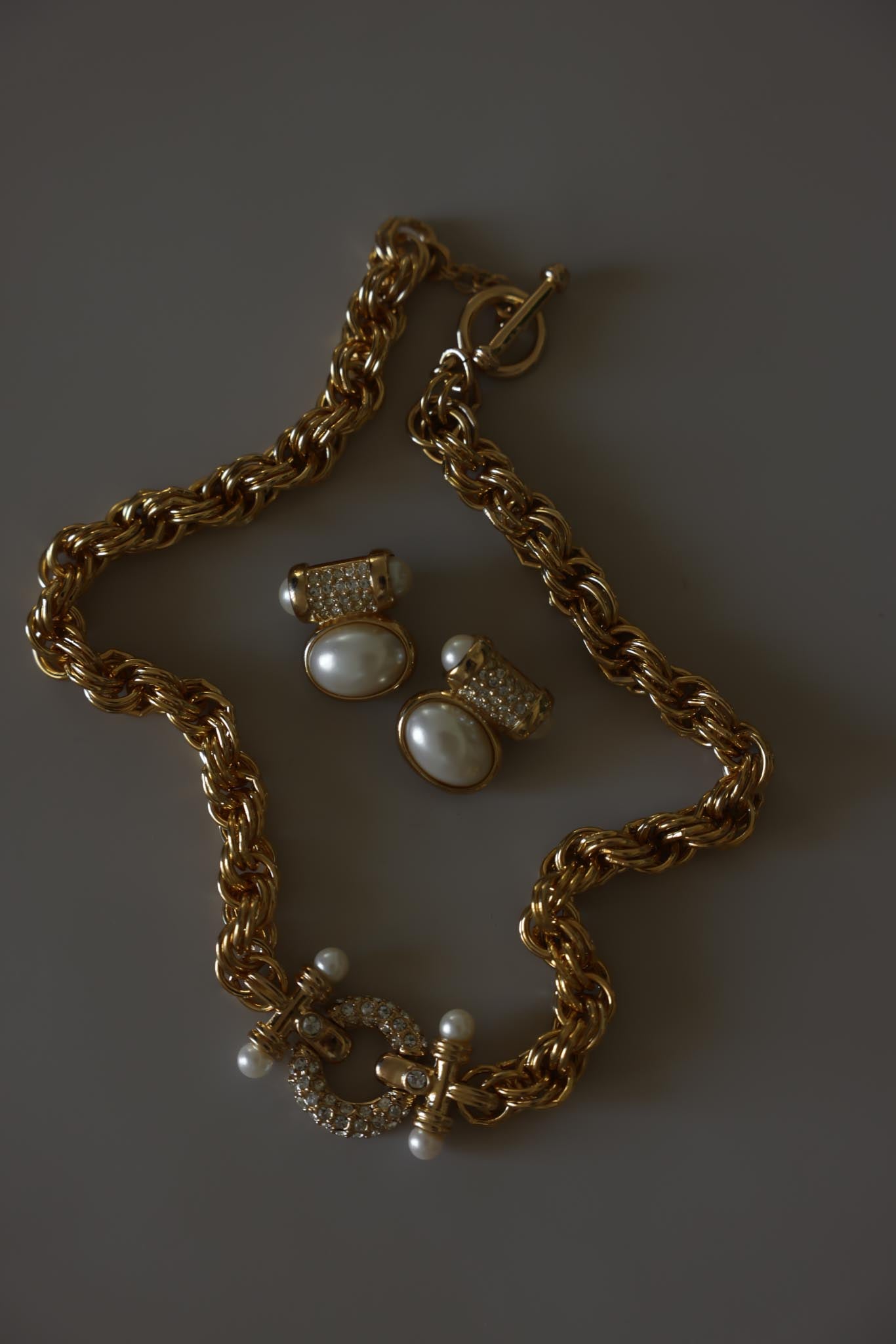 Gold Tone Rope Chain Necklace & Faux Pearl Rhinestone Clip-On Earrings Set