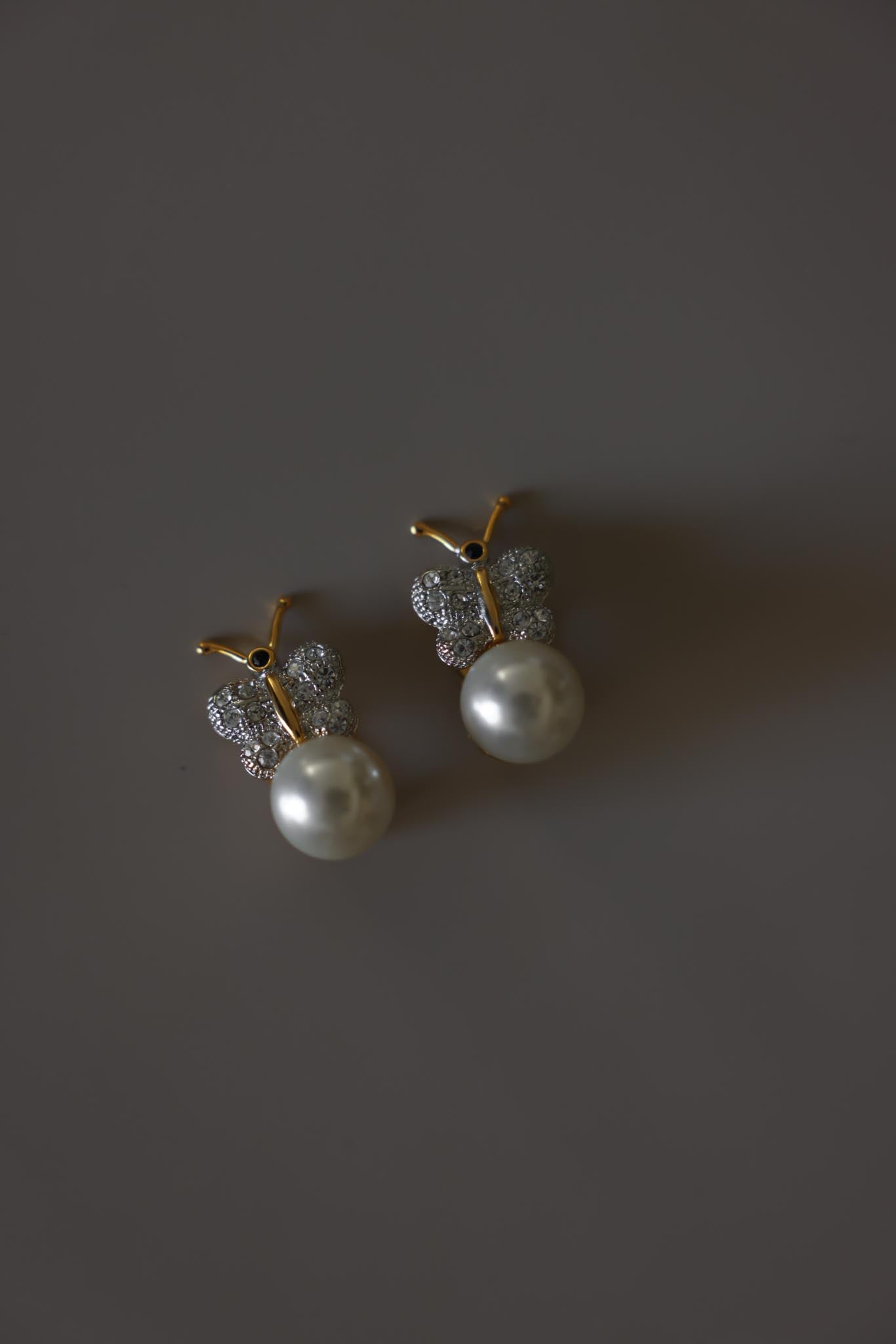 Butterfly Faux Pearl Rhinestone Clip-On Earrings|Vintage Baazaar 