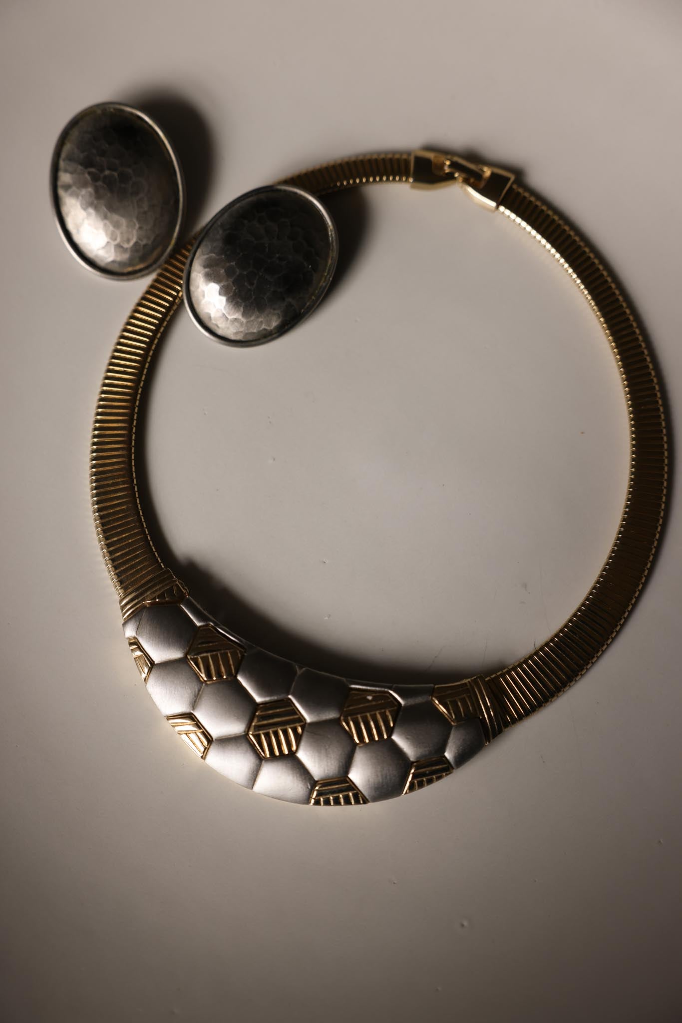 Mixed Metal Honeycomb Collar Necklace and Hammered Silver Earrings Set|Vintage Baazaar 
