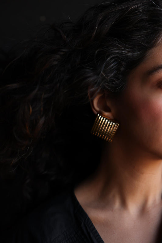 Bold Ribbed Square Earrings|Vintage Baazaar 