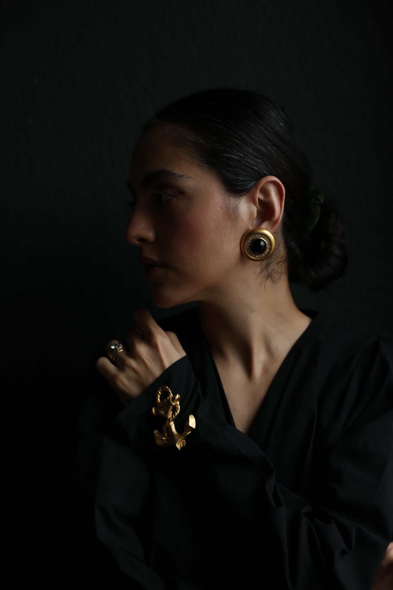 Matte Gold Anchor Brooch