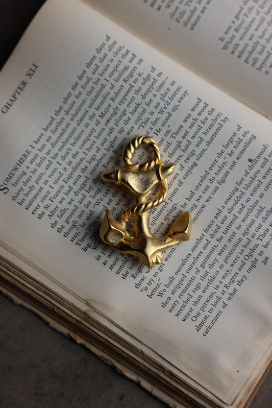 Matte Gold Anchor Brooch