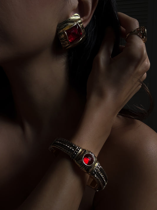 Red Radiance Earrings and Bracelet Set|Vintage Baazaar 