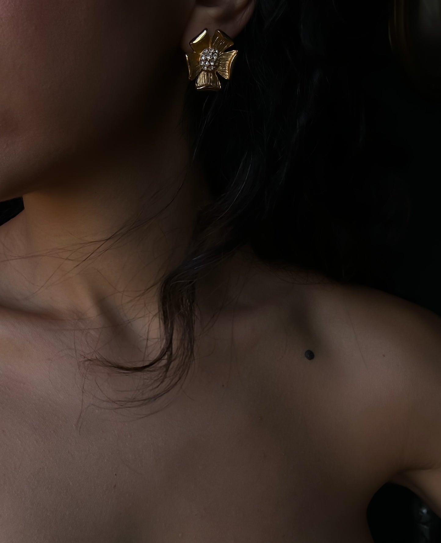 Gold Tone Floral Bliss Earrings|Vintage Baazaar 