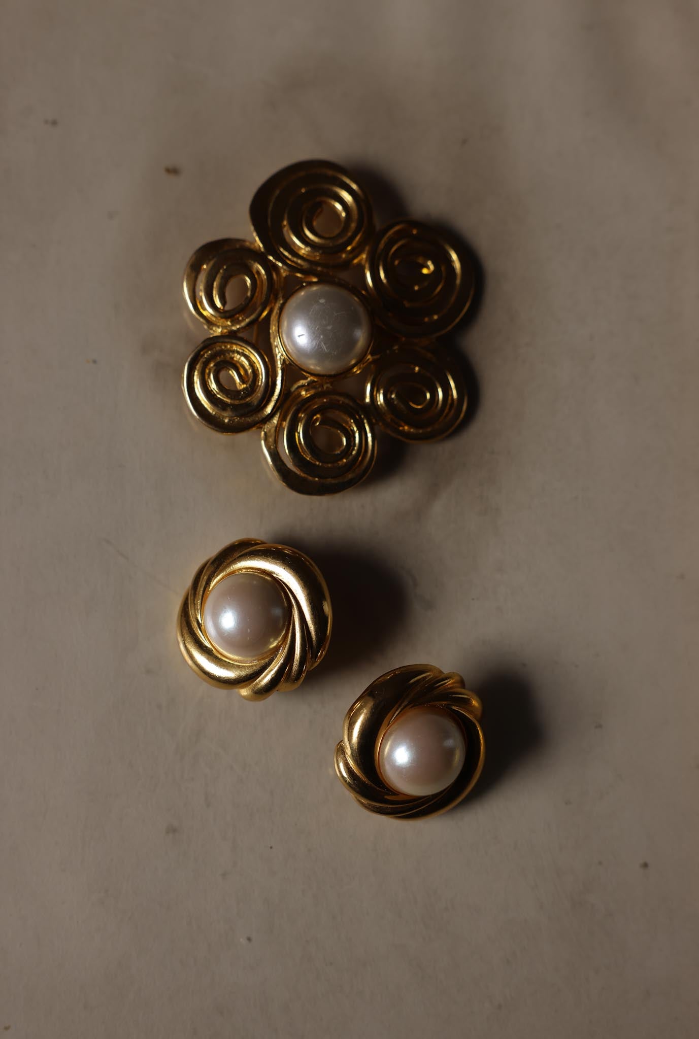 Golden Swirl Set - Faux Pearl Earrings & Brooch|Vintage Baazaar 