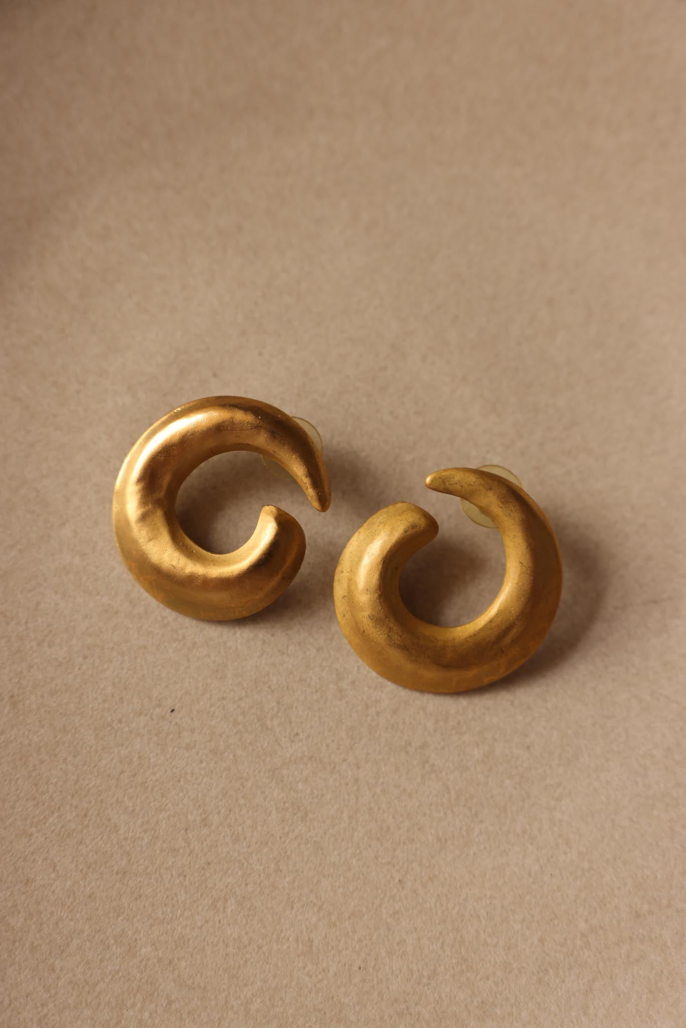Matte Gold Sculptural Earrings|Vintage Baazaar 