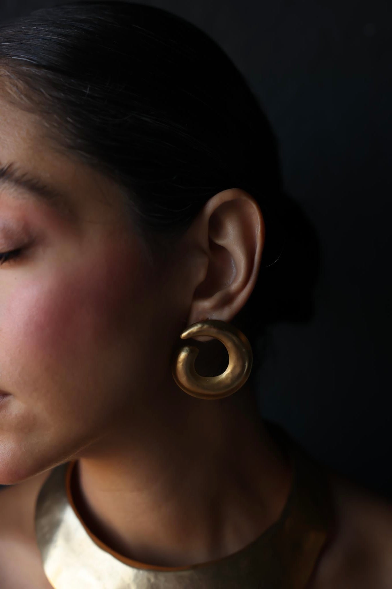 Matte Gold Sculptural Earrings|Vintage Baazaar 