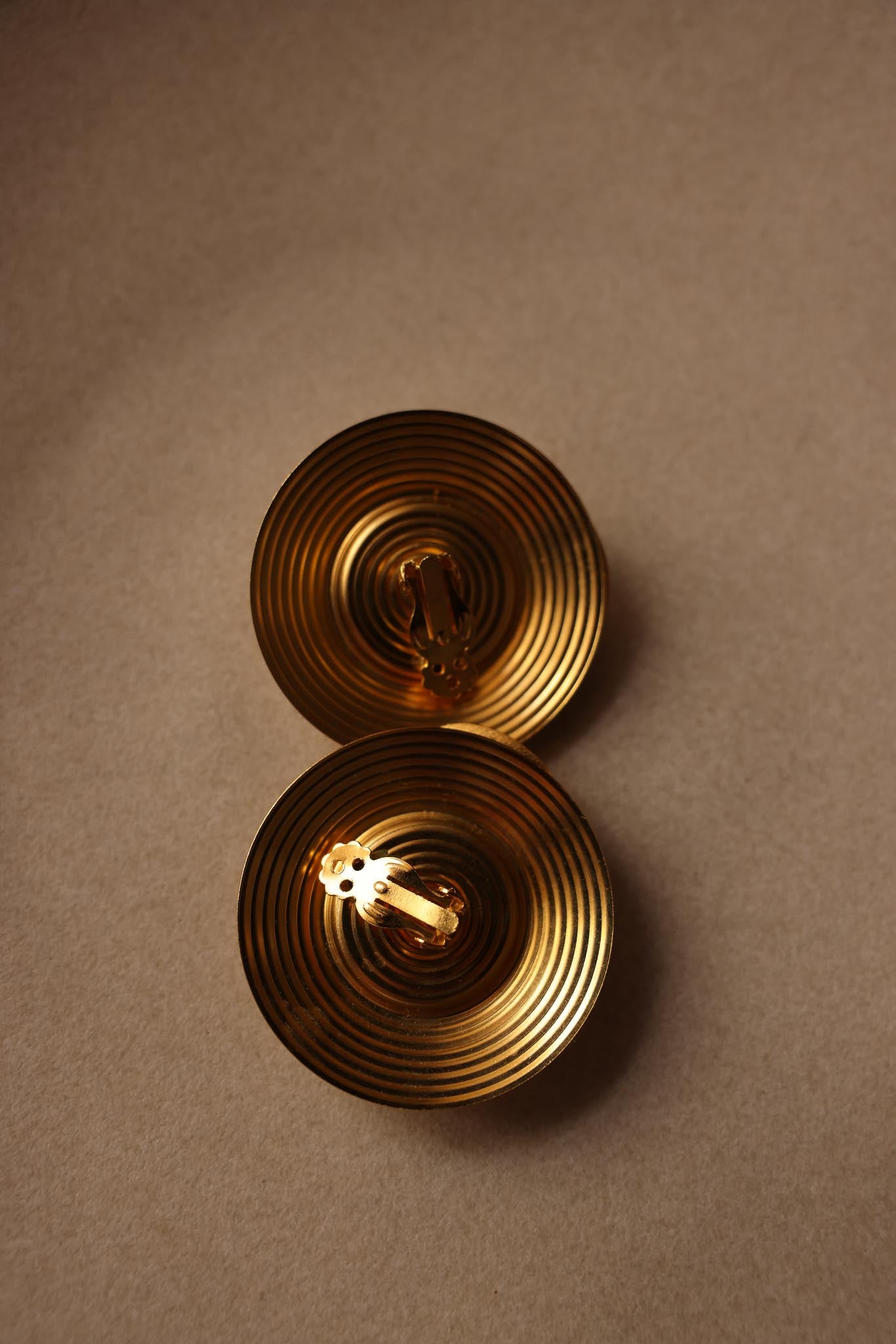 Red Leaf Clip-On Earrings|Vintage Baazaar 