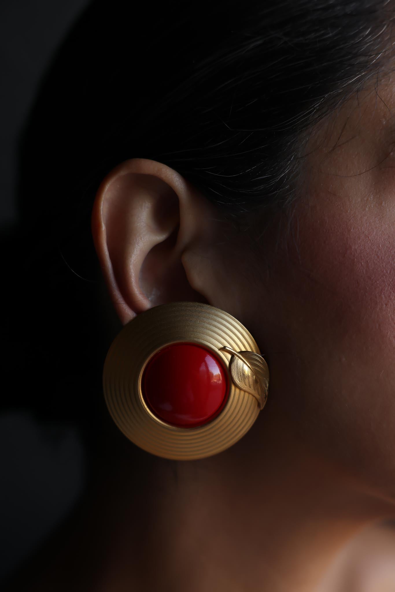 Red Leaf Clip-On Earrings|Vintage Baazaar 