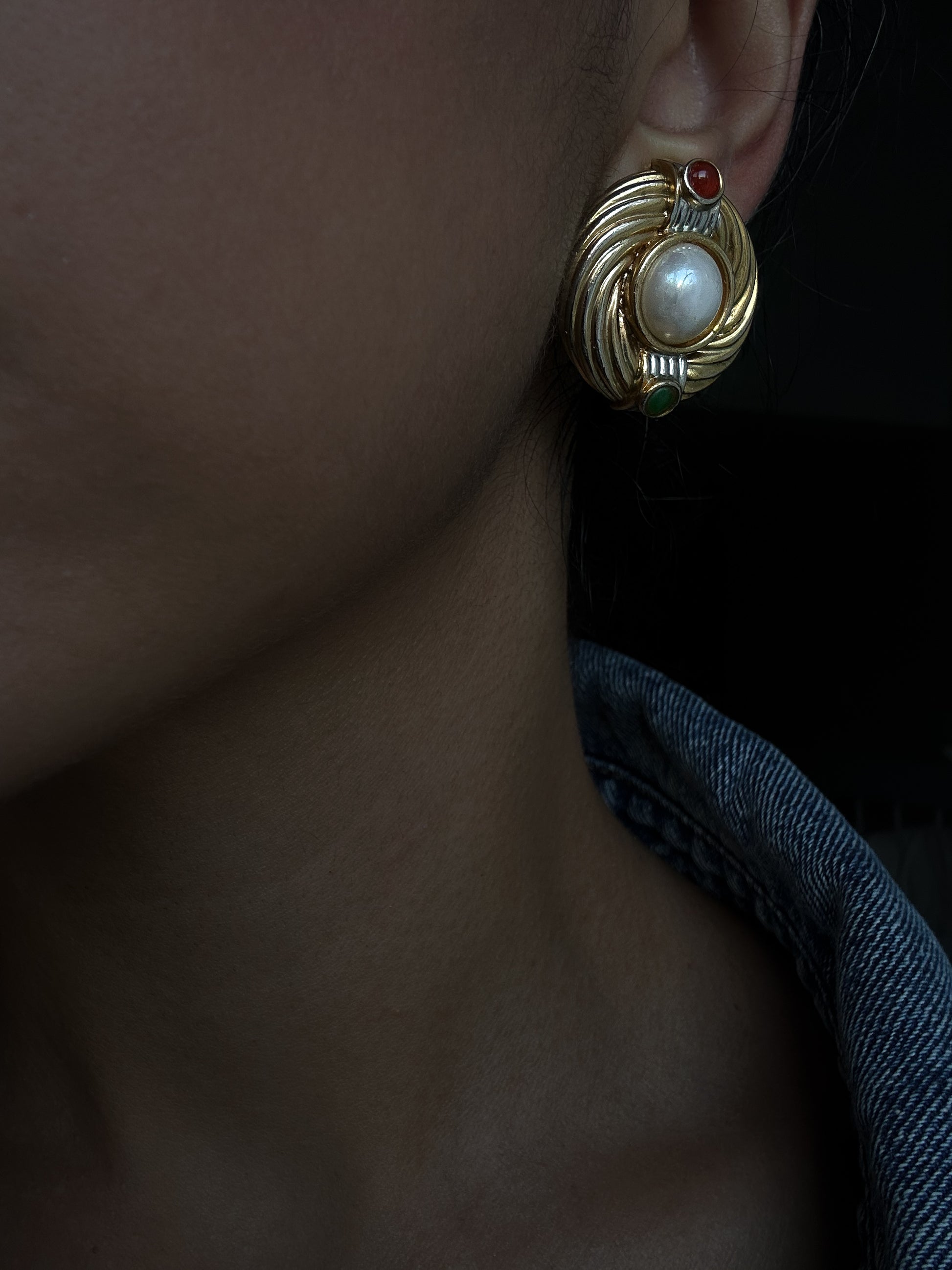 Regal Pearl Gen Earrings|Vintage Baazaar 