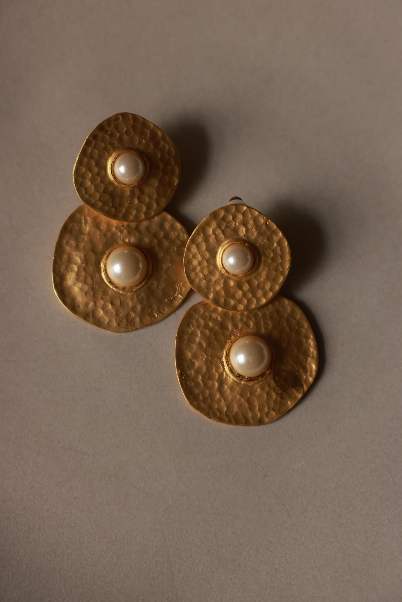 Gold Tone Hammered Disc Clip-On Earrings with Faux Pearl Centers
