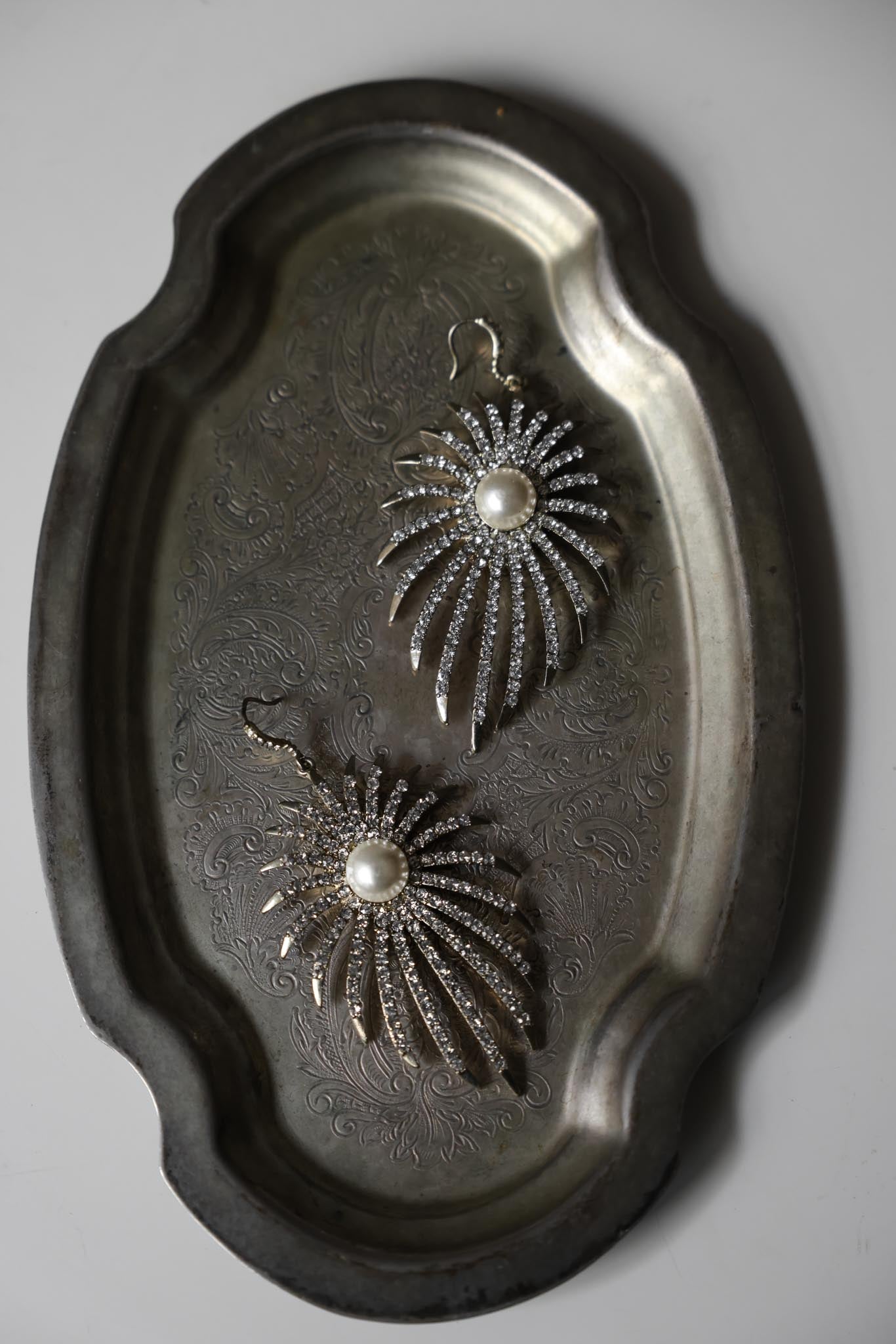 Starburst Elegance Drop Earrings|Vintage Baazaar 