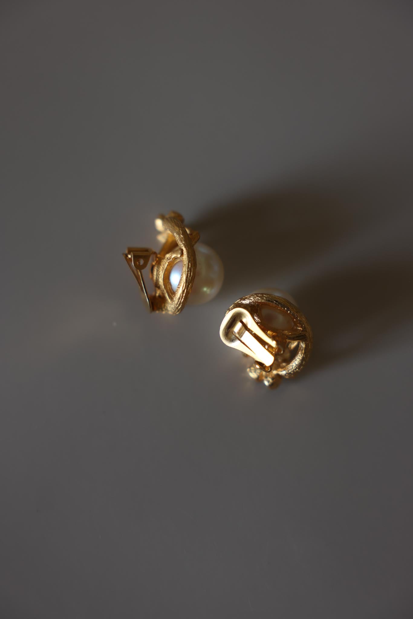 Gold Tone Faux Pearl Rhinestone Floral Clip-On Earrings