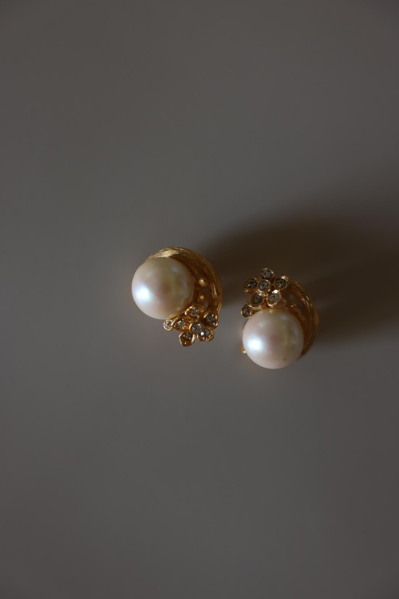 Gold Tone Faux Pearl Rhinestone Floral Clip-On Earrings