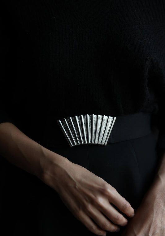 Silver Tone Fan Buckle Stretch Belt|Vintage Baazaar 