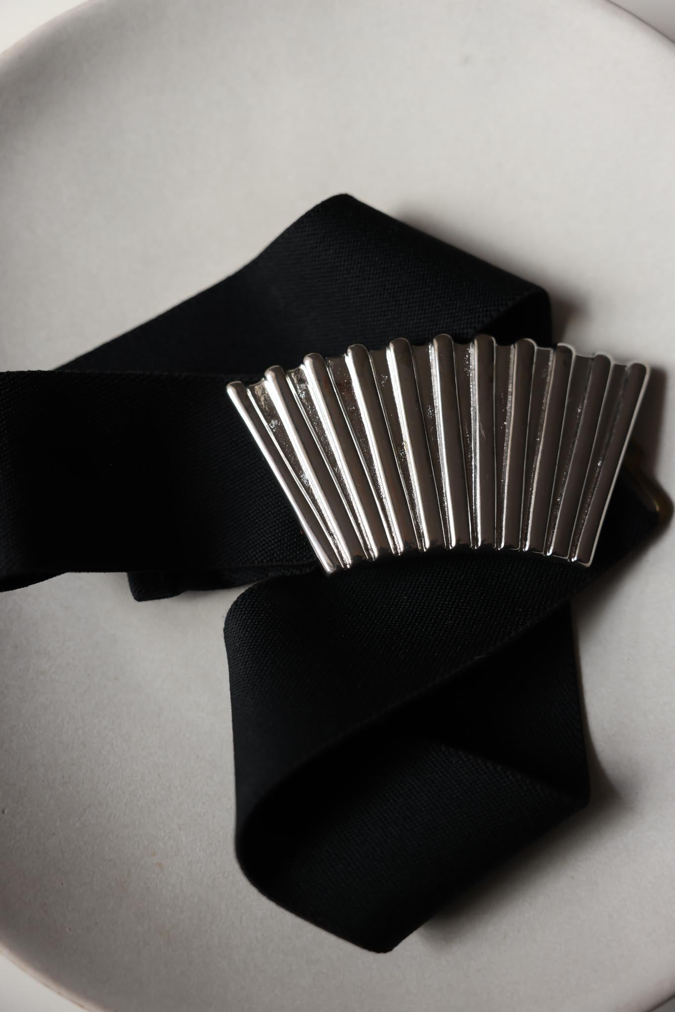 Silver Tone Fan Buckle Stretch Belt|Vintage Baazaar 