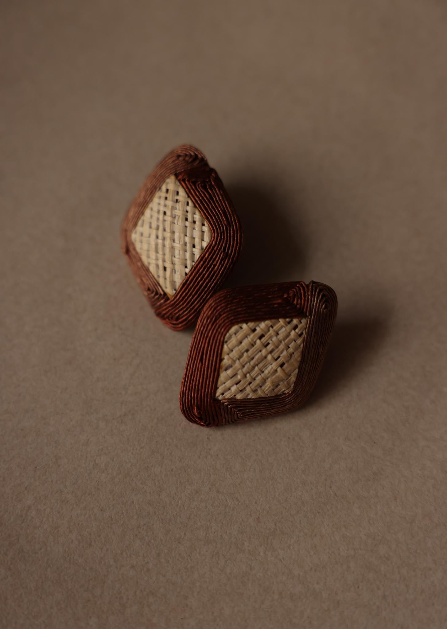 Woven Diamond Clip-On Earrings|Vintage Baazaar 