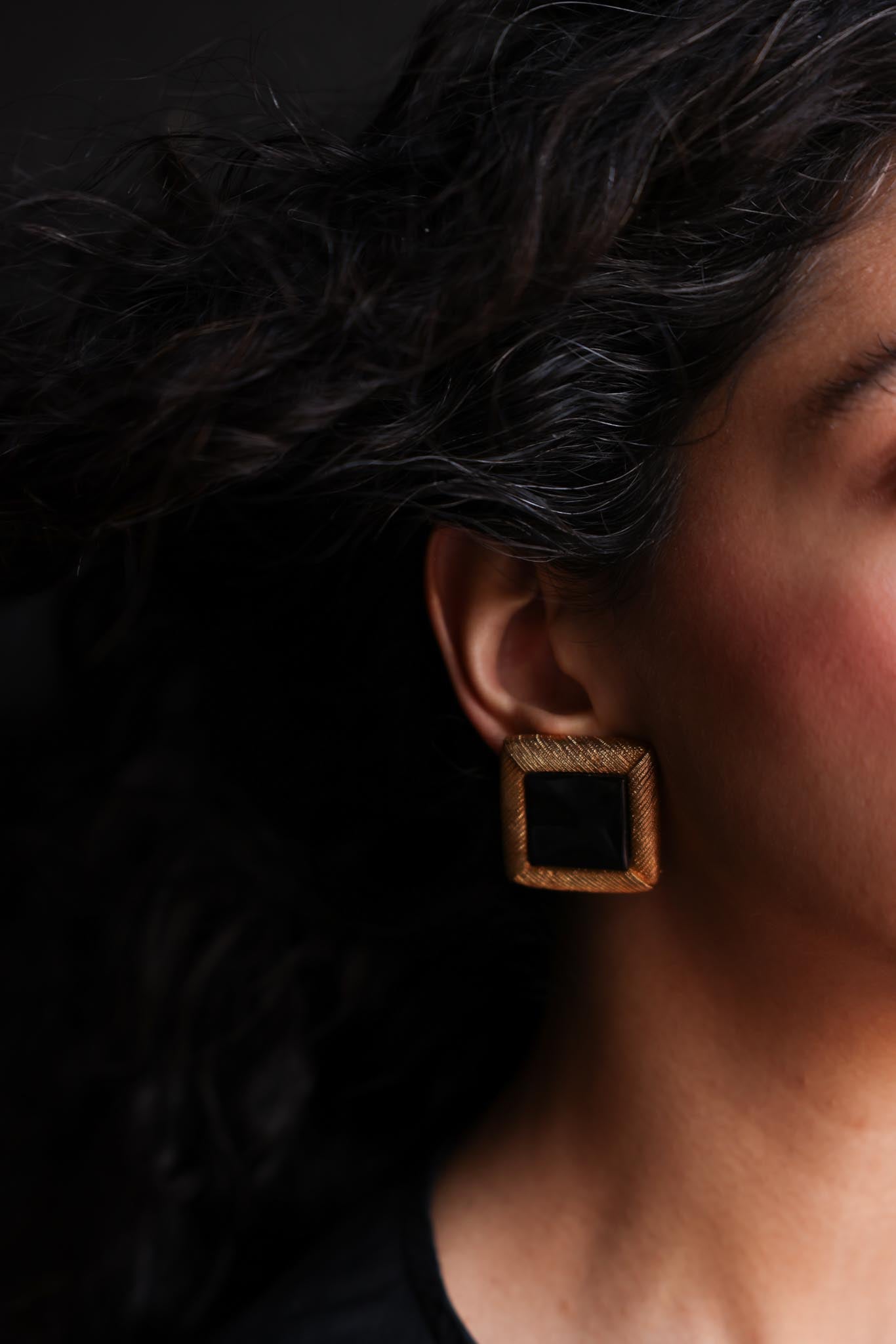 Les Bernard Square Clip-On Earrings - Gold Tone with Black Cabochon|Vintage Baazaar 