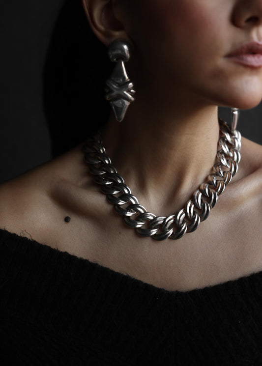 Bold Silver-Tone Curb Chain Necklace|Vintage Baazaar 