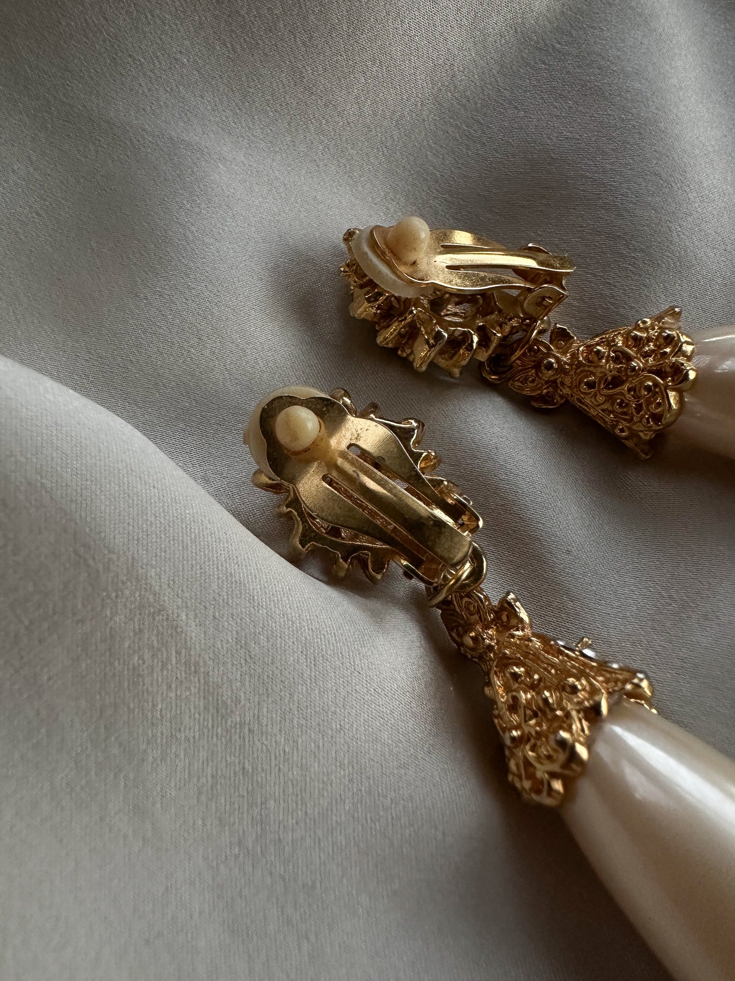 Opulent Pearl Drops|Vintage Baazaar 
