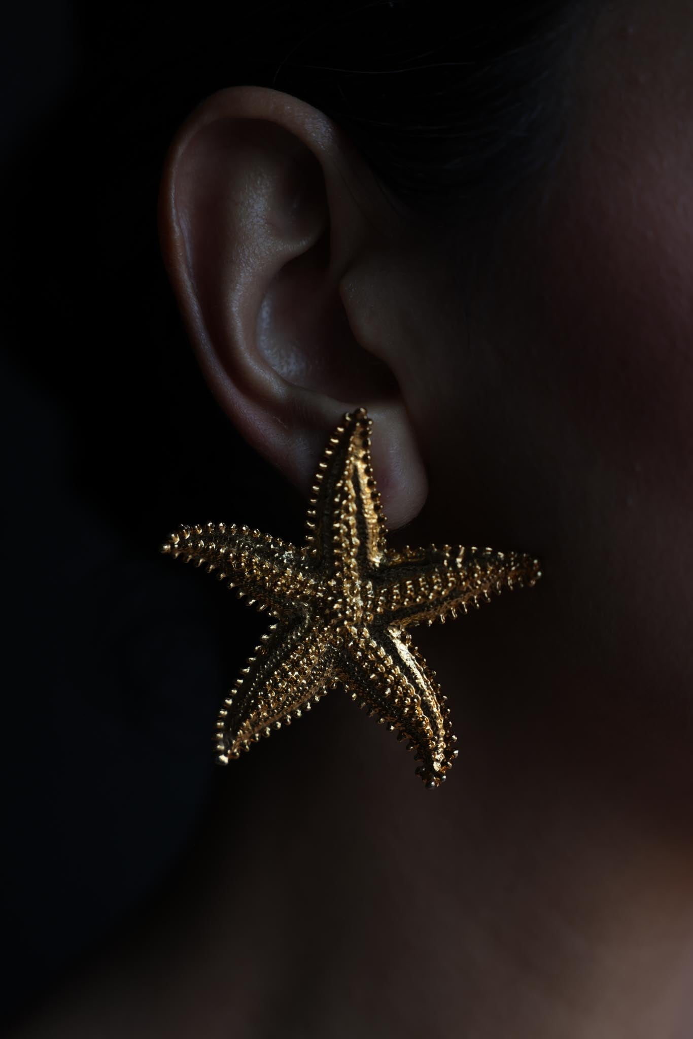 Golden Starfish Clip-On Earrings|Vintage Baazaar 