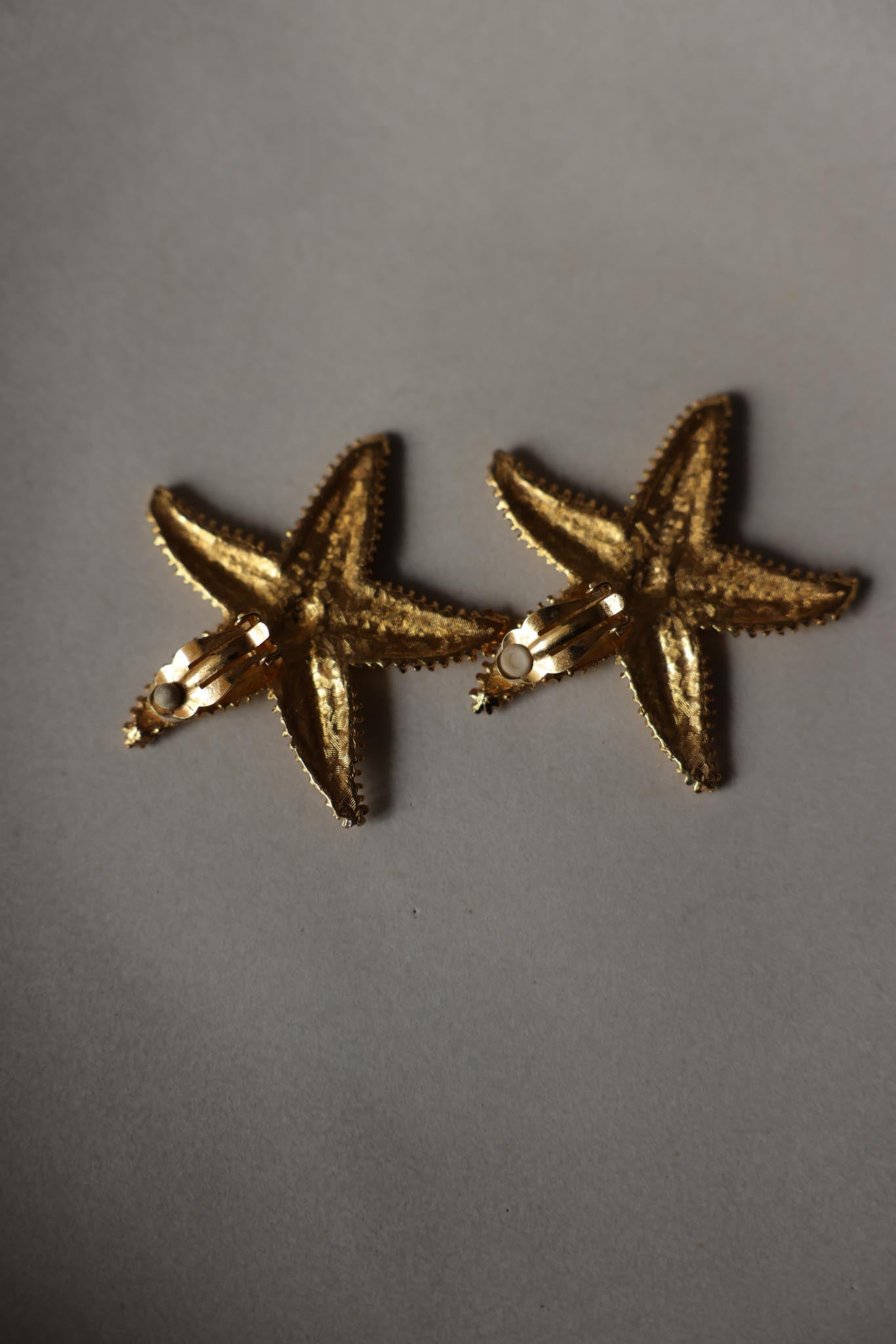 Golden Starfish Clip-On Earrings|Vintage Baazaar 