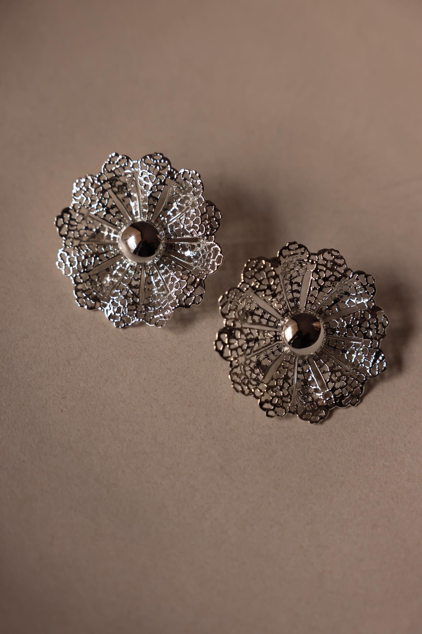 Sarah Cov Silver Filigree Flower Clip-On Earrings
