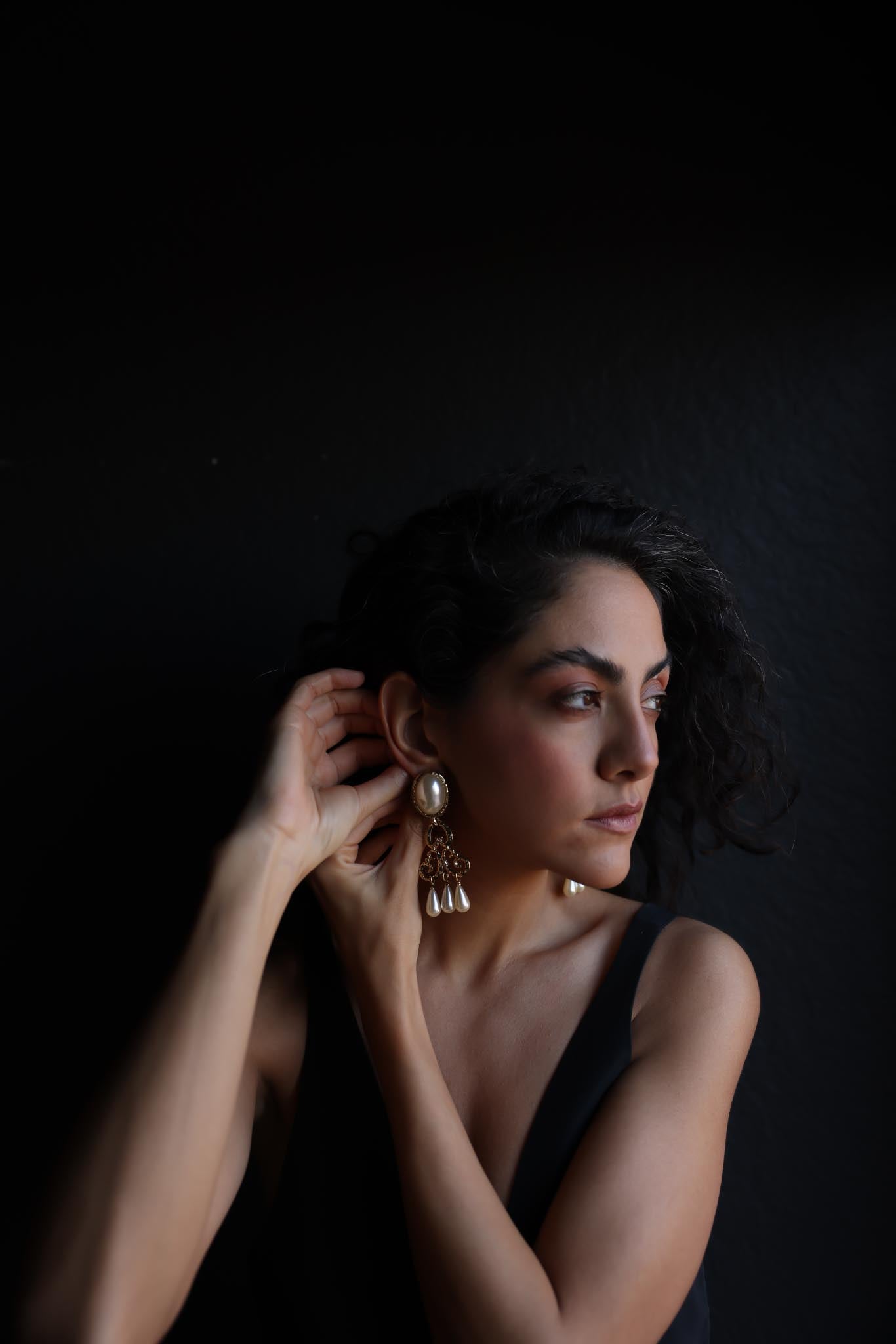 Pearl Chandelier Earrings|Vintage Baazaar 