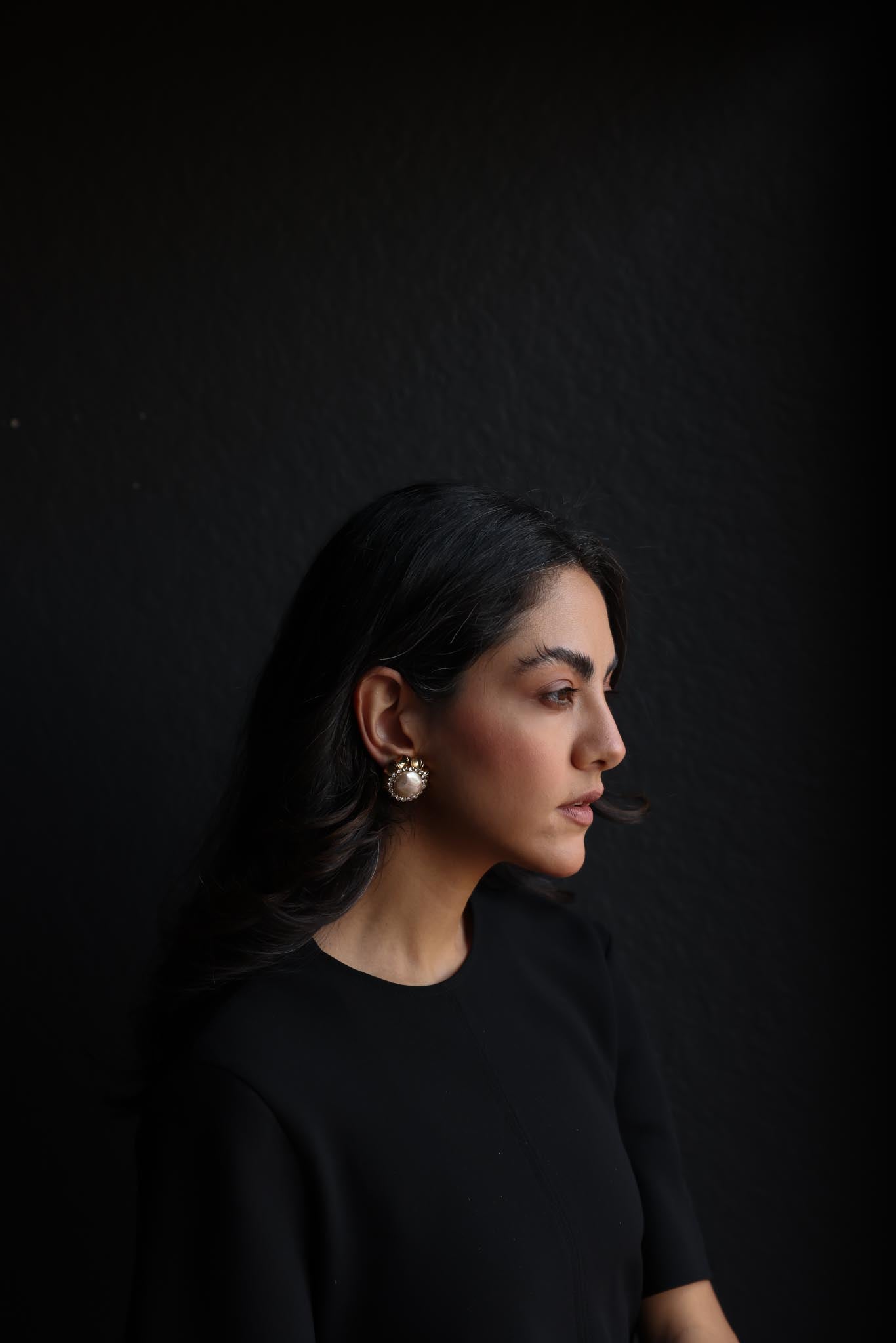 Golden Glow Vintage Clip-On Earrings|Vintage Baazaar 