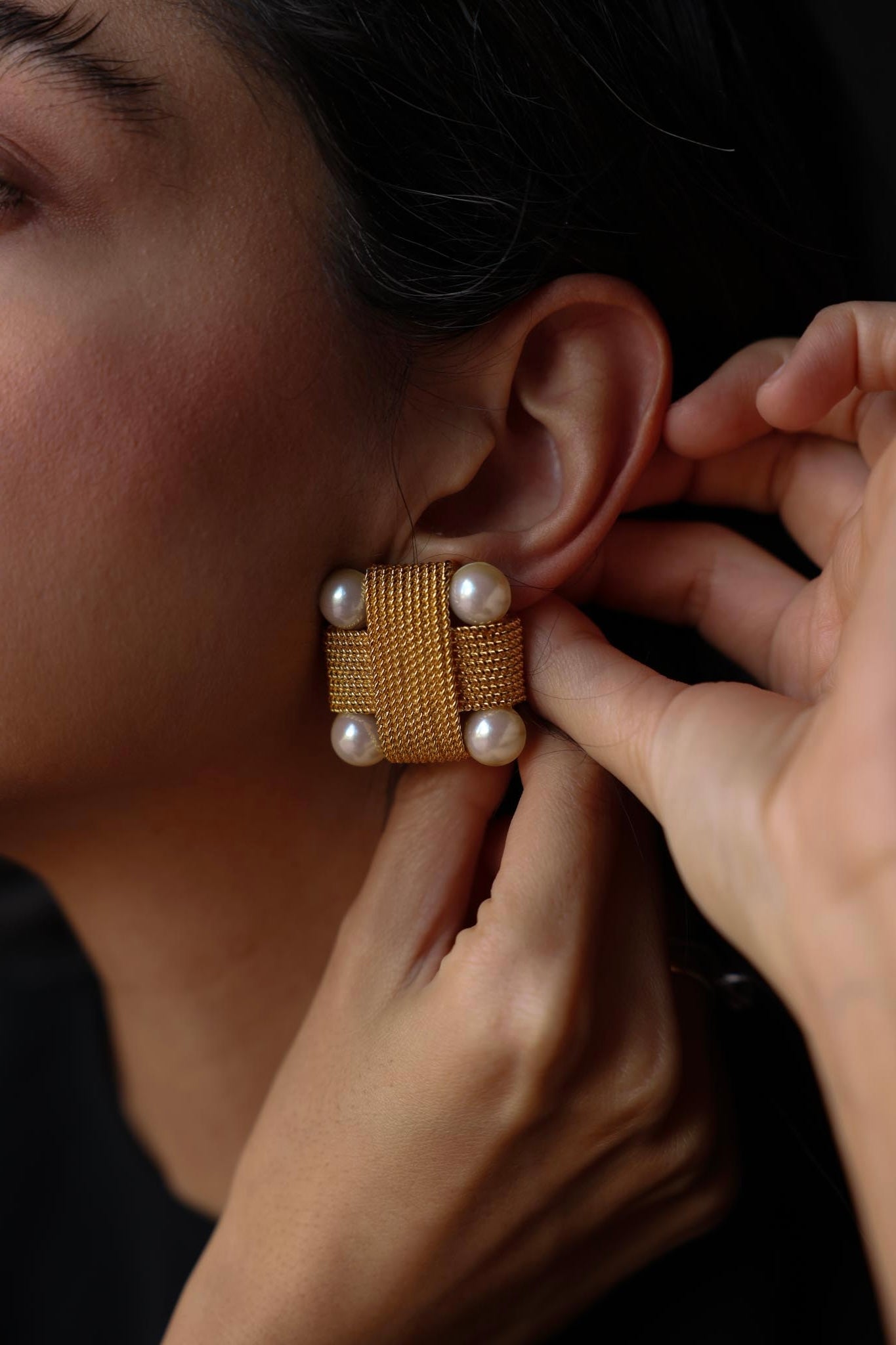 Les Bernard Gold-Tone and Pearl Clip-On Earrings|Vintage Baazaar 