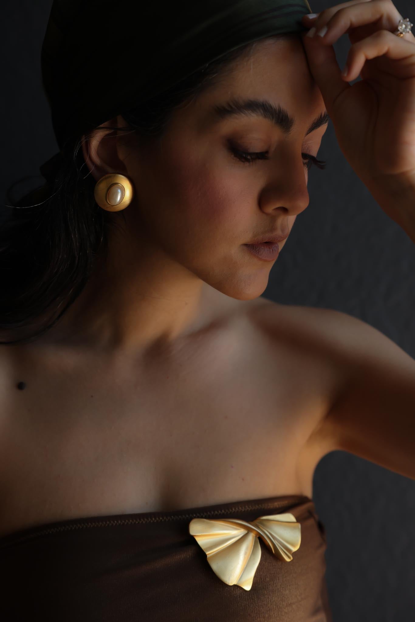 Matte Gold Clip-On Earrings with Faux Pearl Center|Vintage Baazaar 