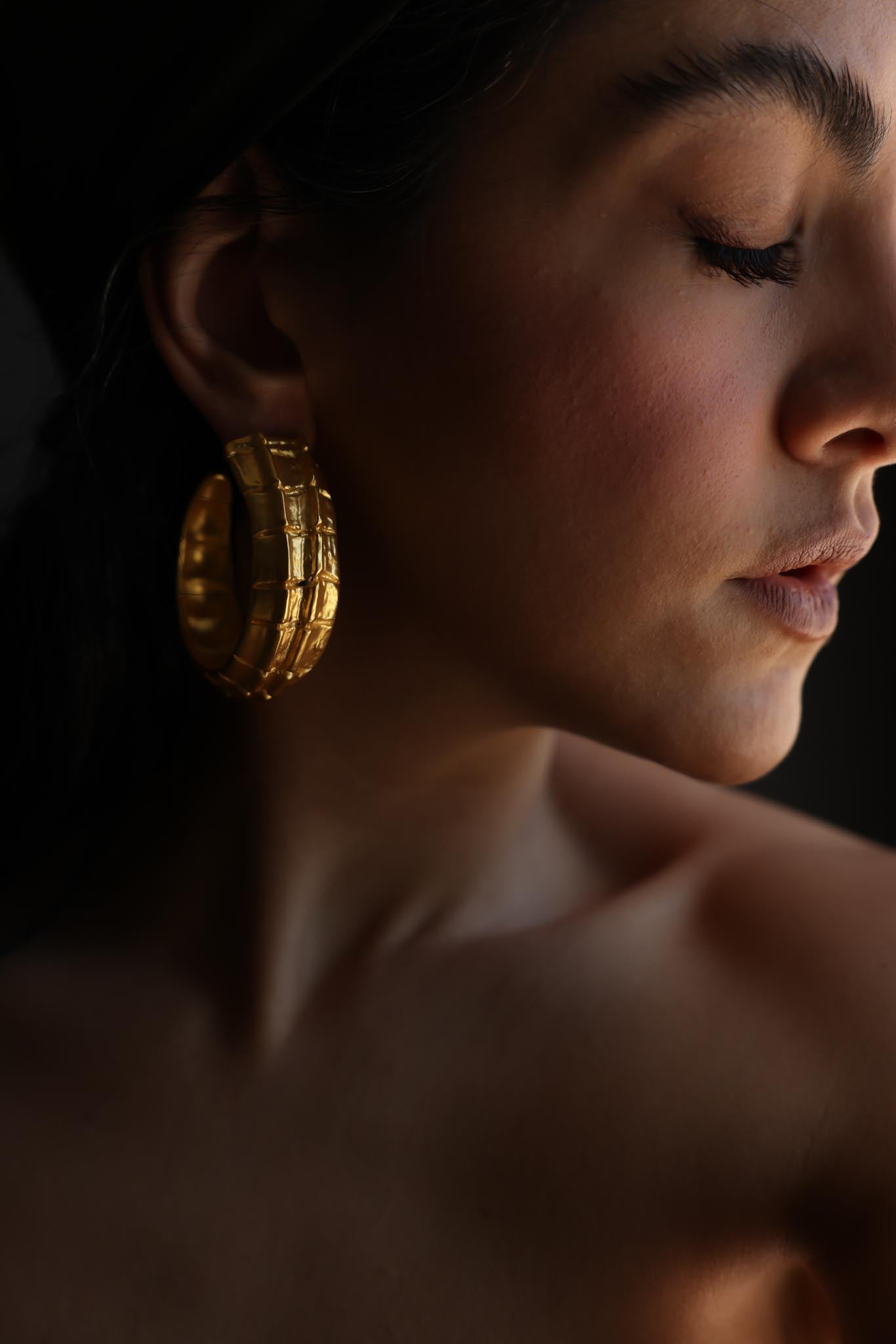 Matte Gold Chunky Hoop Pierced Earrings|Vintage Baazaar 