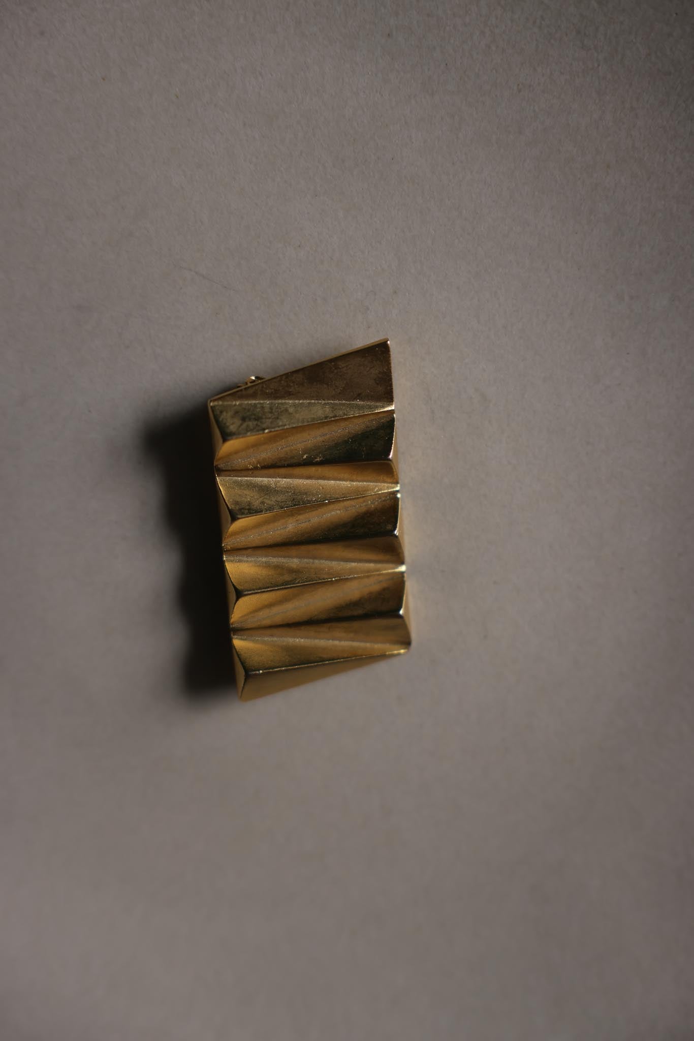 Brushed Gold Brooch|Vintage Baazaar 