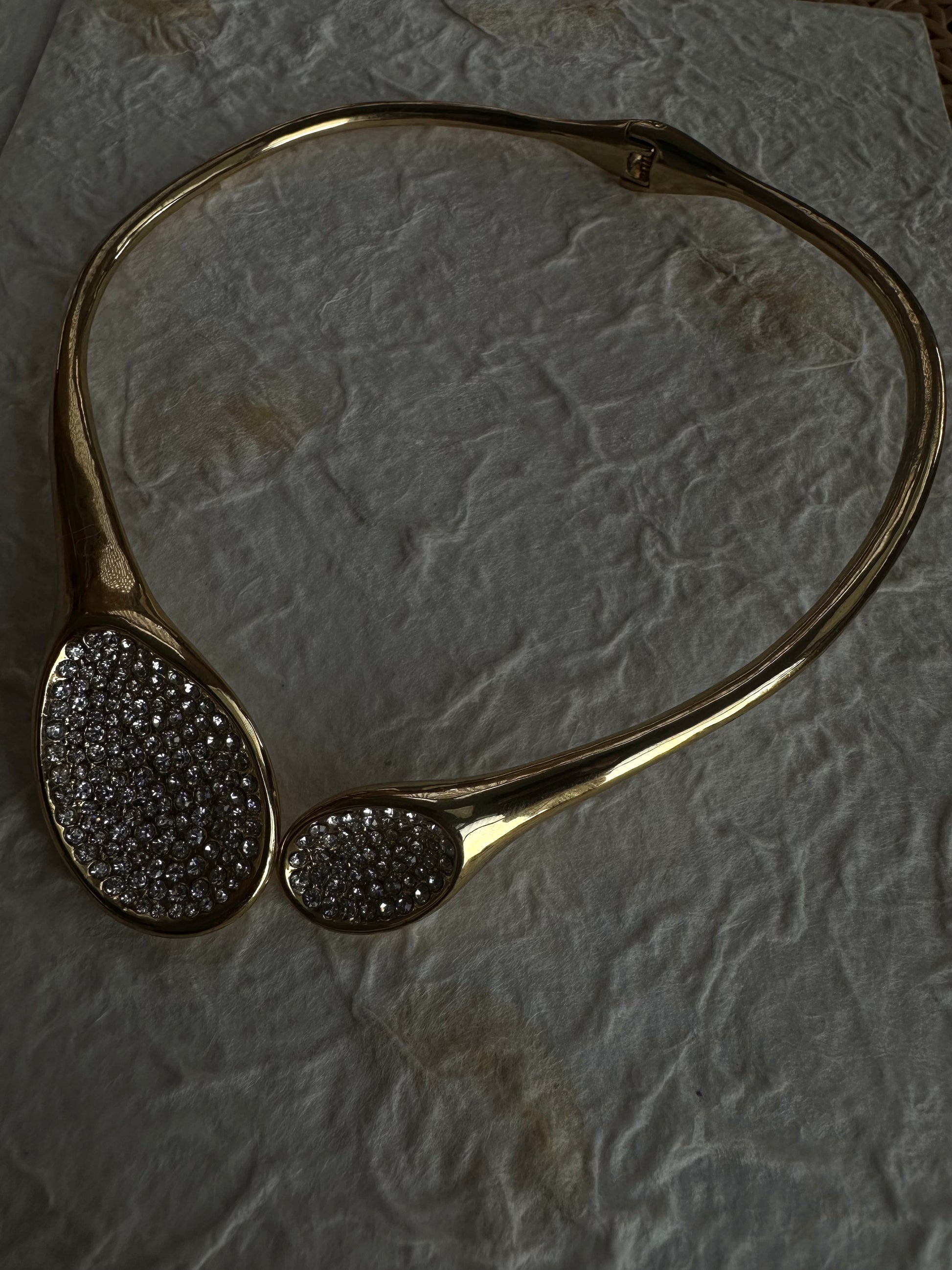 Golden Embrace Crystal Necklace|Vintage Baazaar 