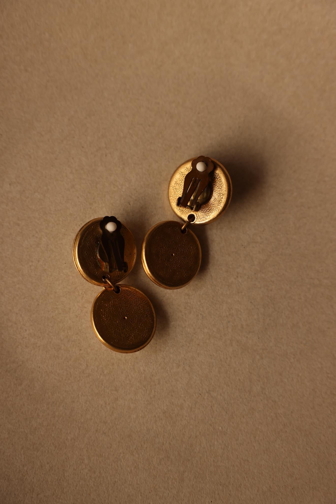 Round Drop Clip-On Earrings with White Cabochon|Vintage Baazaar 