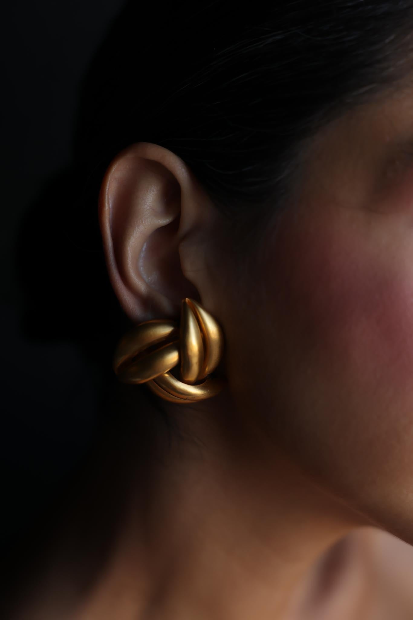 Knotted Dome Clip-On Earrings|Vintage Baazaar 