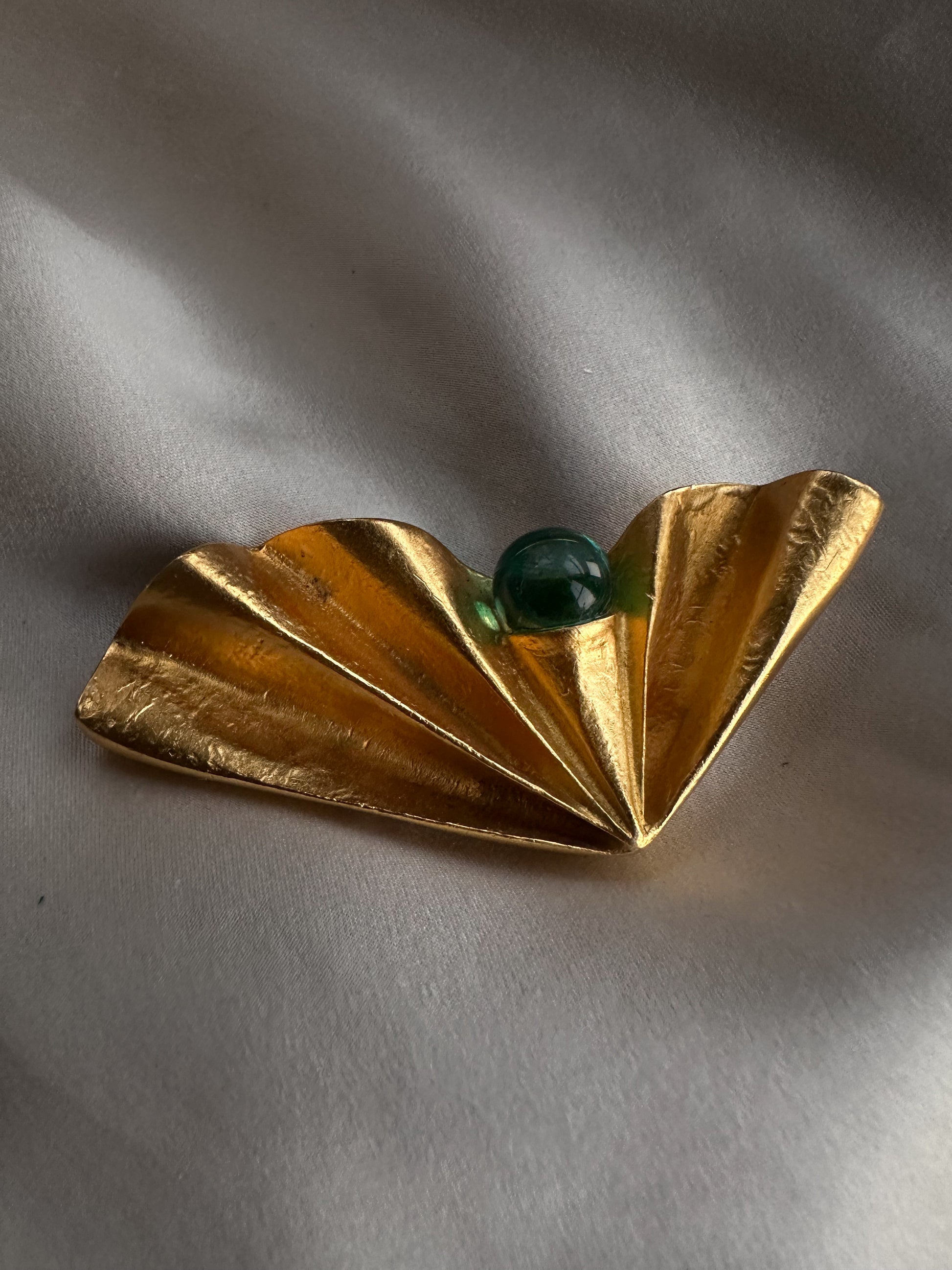 Verdant Fan Brooch|Vintage Baazaar 