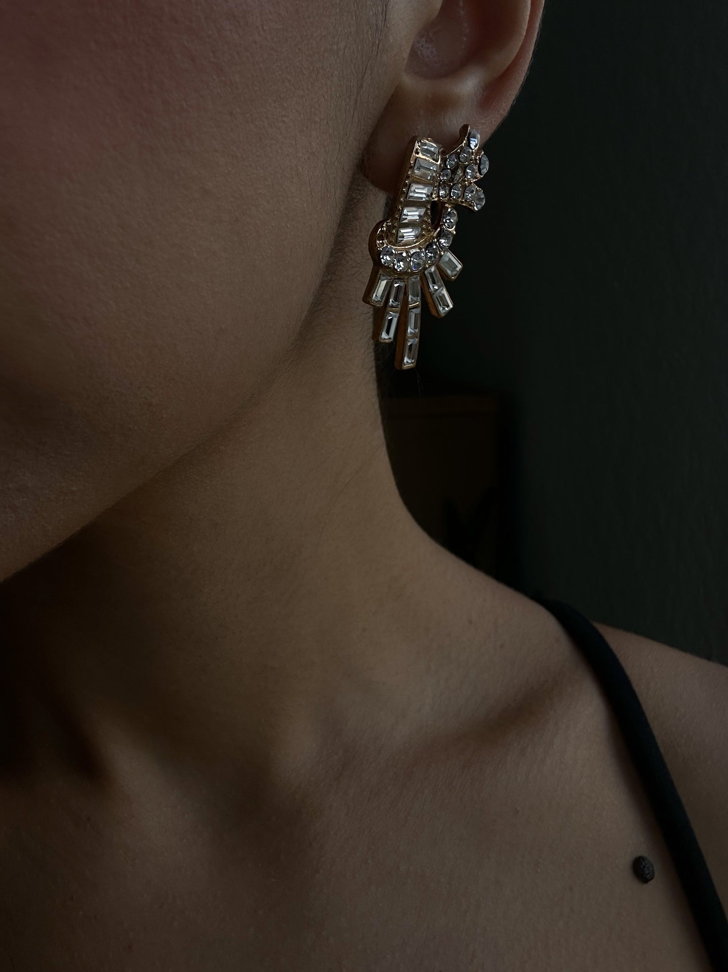 Crystal Burst Earrings|Vintage Baazaar 